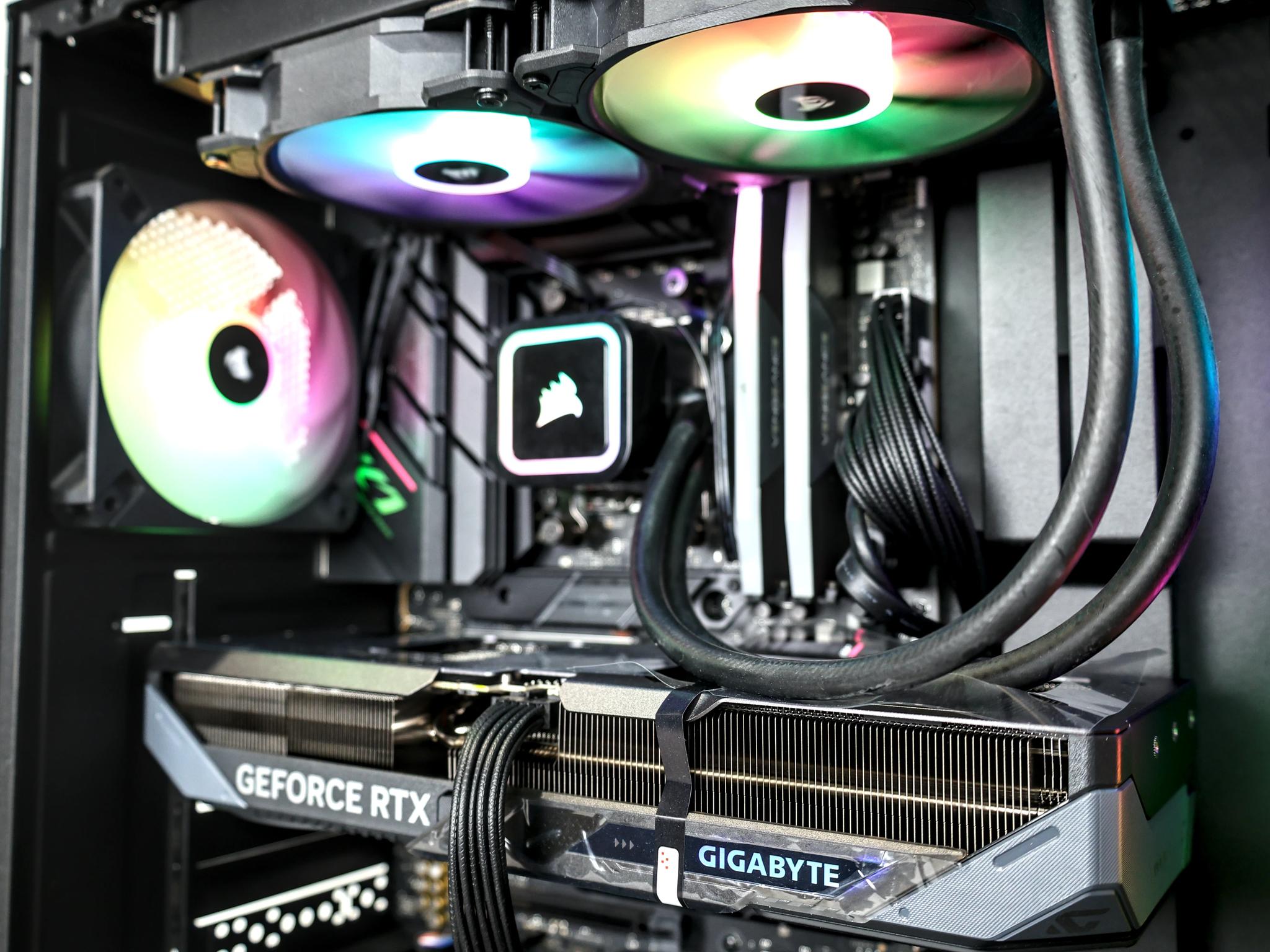 7800X3D + RTX 5070 | Corsair Build | 1440p/4K Gaming Beast