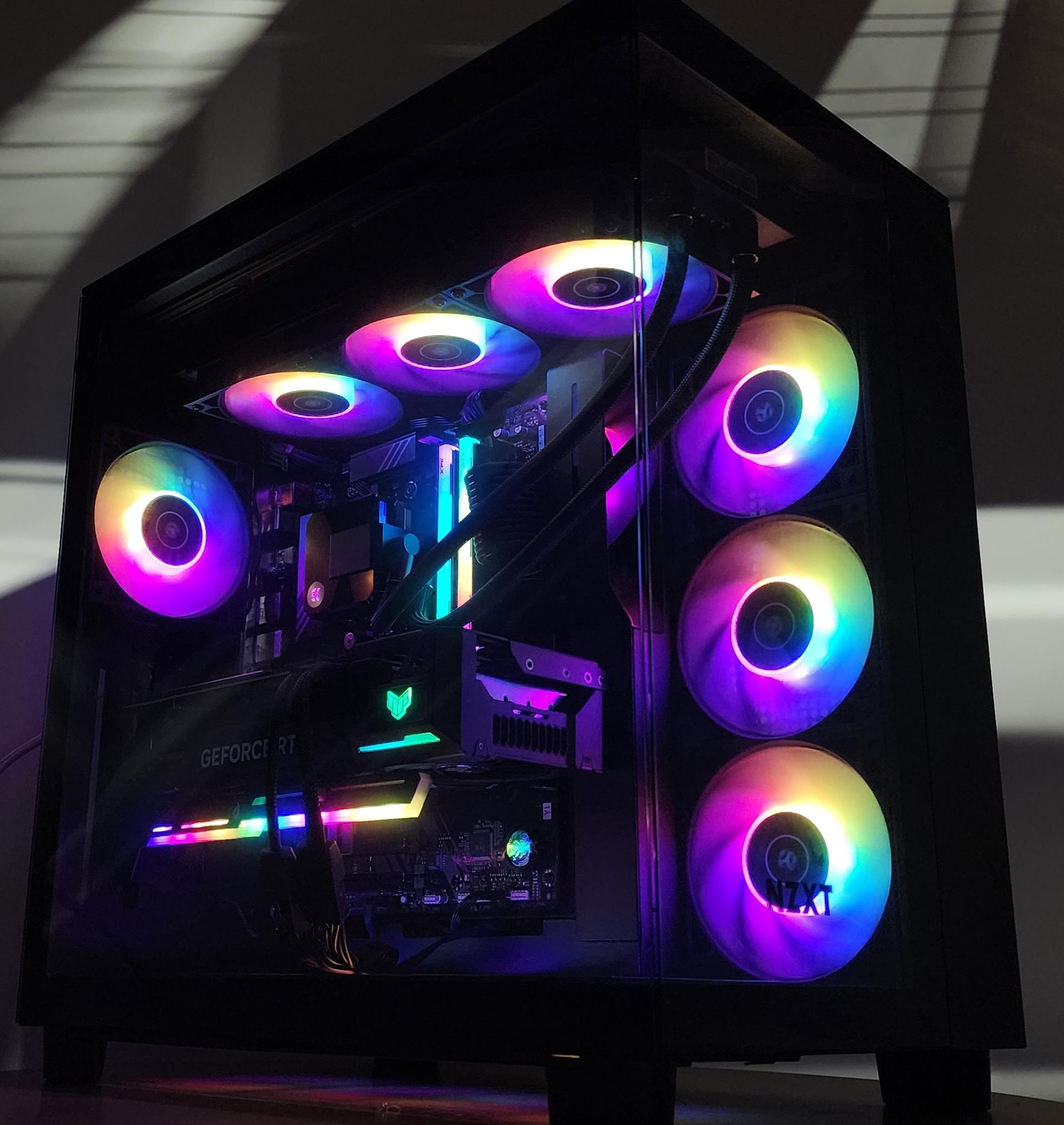 Gaming PC Ryzen 7 9700X 32GB RAM 1TB SSD RTX 4070 SUPER 12GB Windows 11 Computer