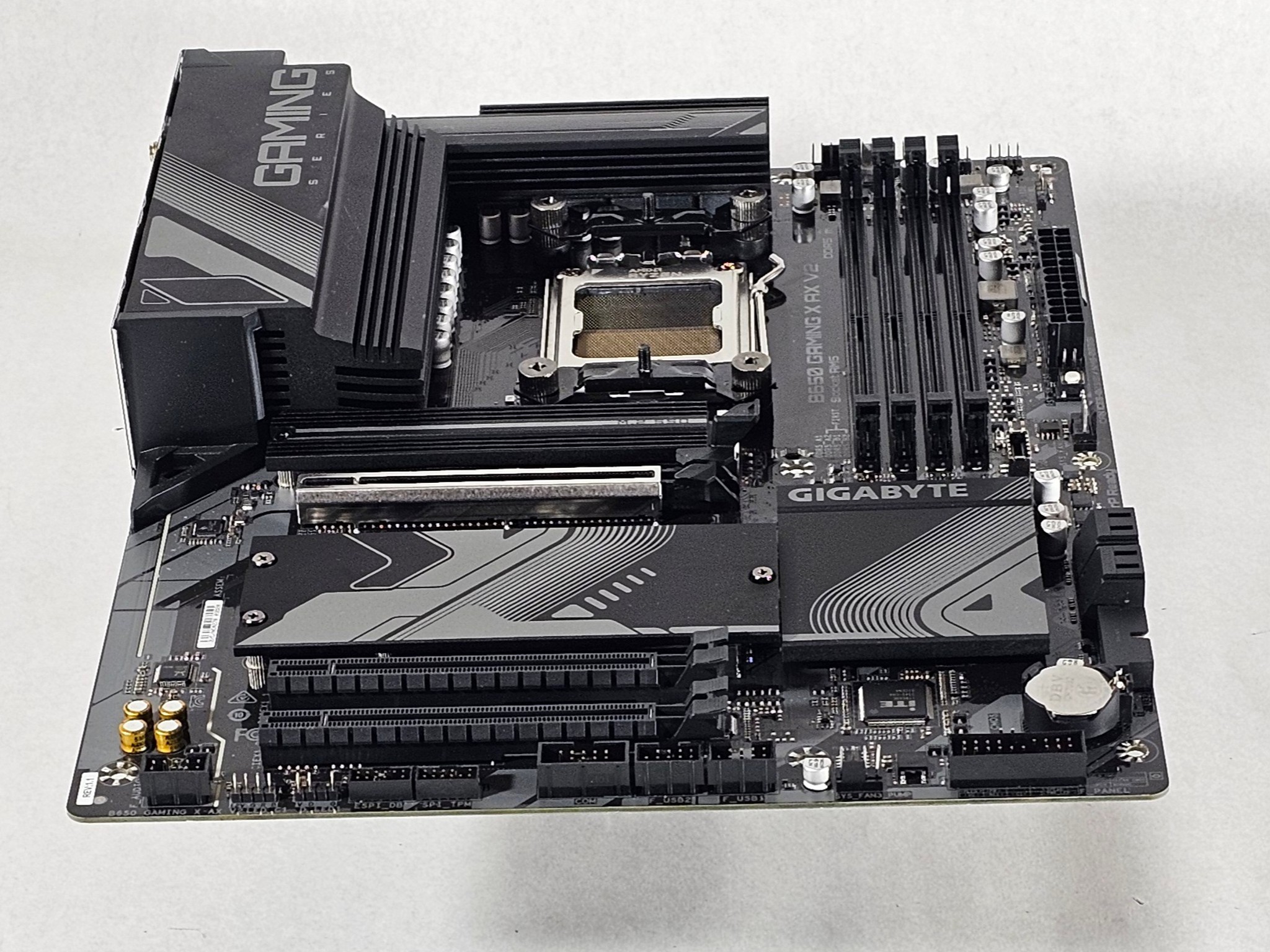 Gigabyte B650 AM5 DDR5 WIFI Gaming AX X V2 ATX Motherboard