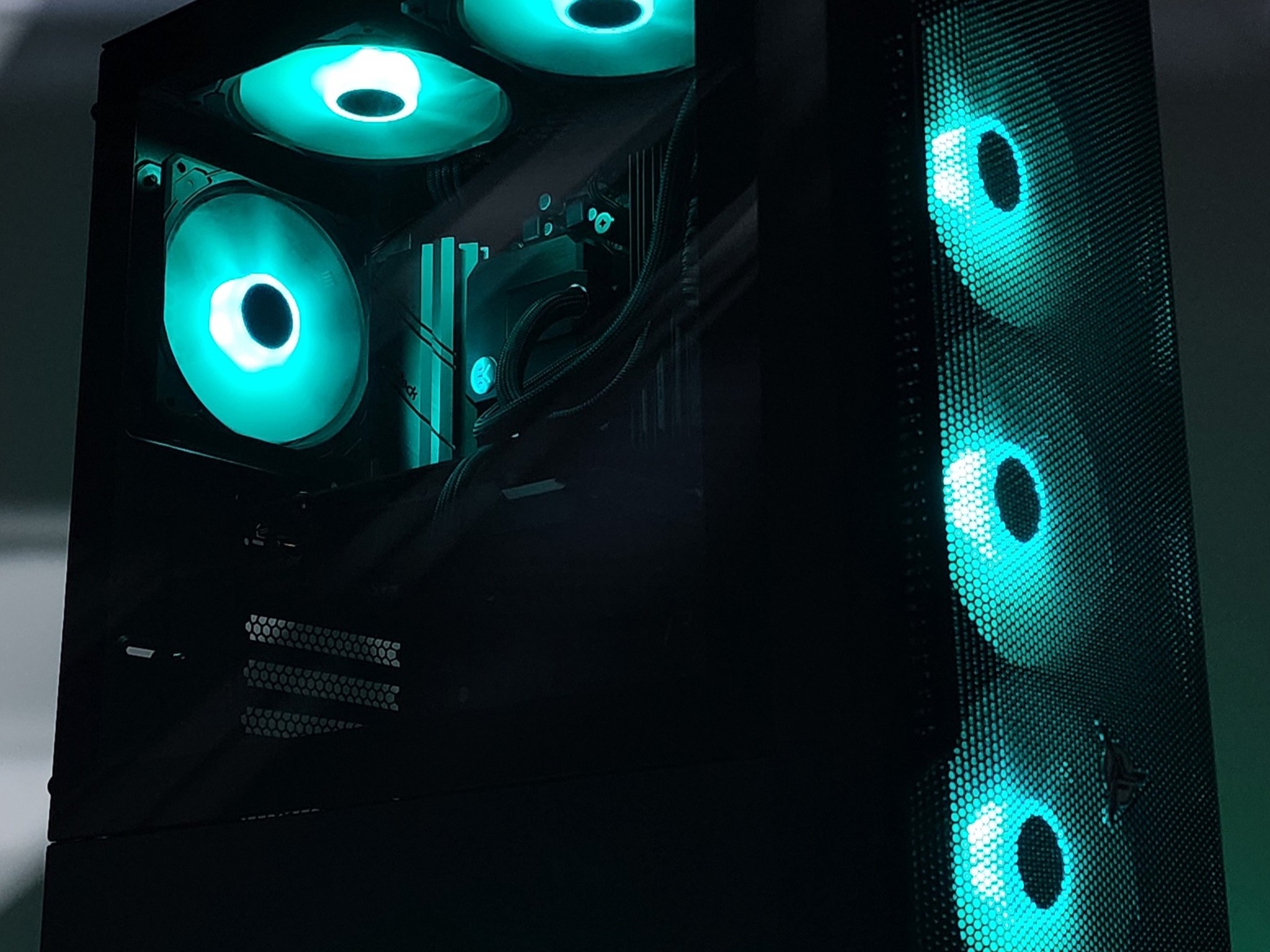 Gaming PC Ryzen 9 5950X 32GB RAM 1TB SSD RX 6600 8GB Windows 11 Computer