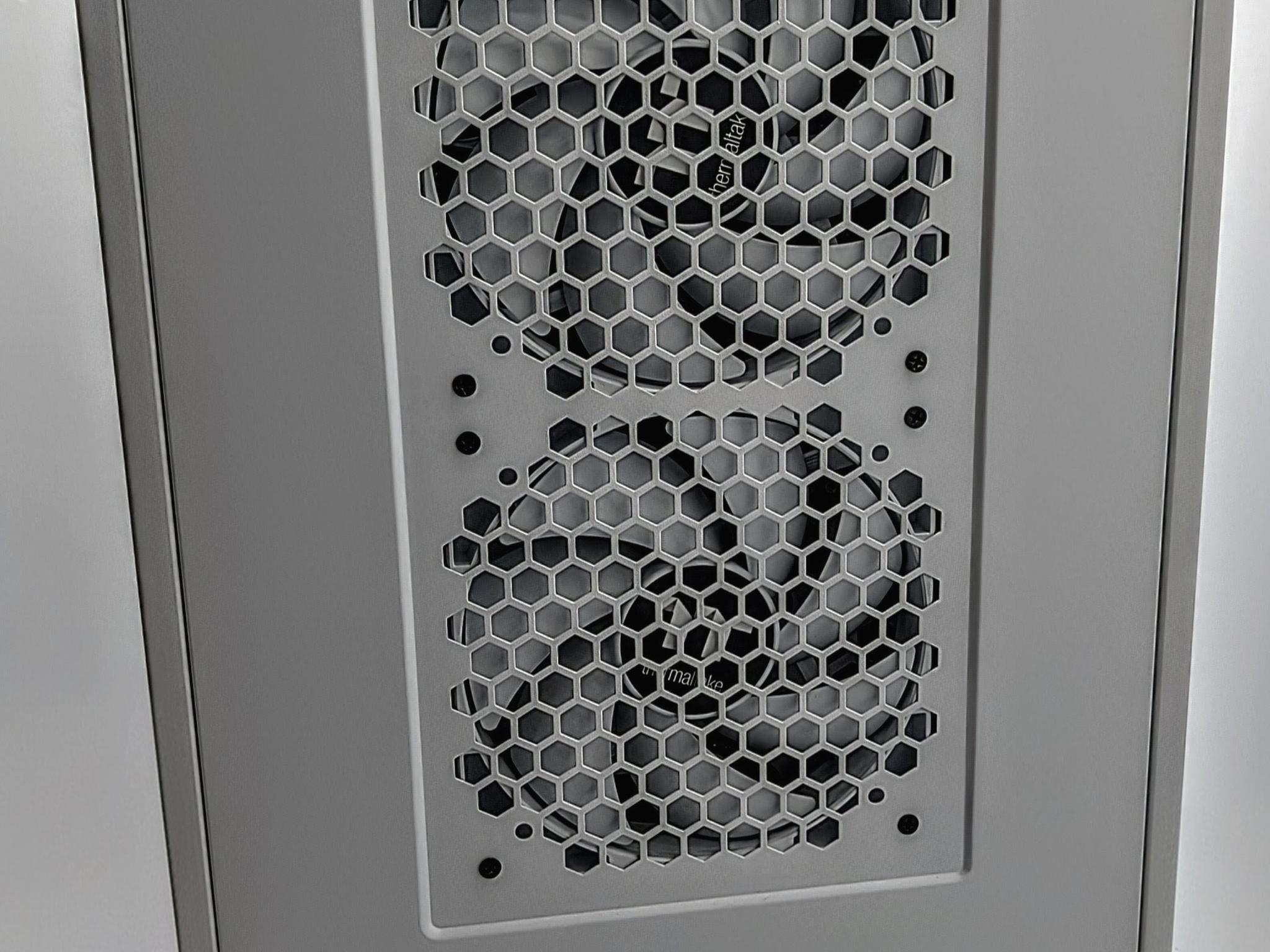 ☆★✮ Thermaltake White Out ✮★☆ All New