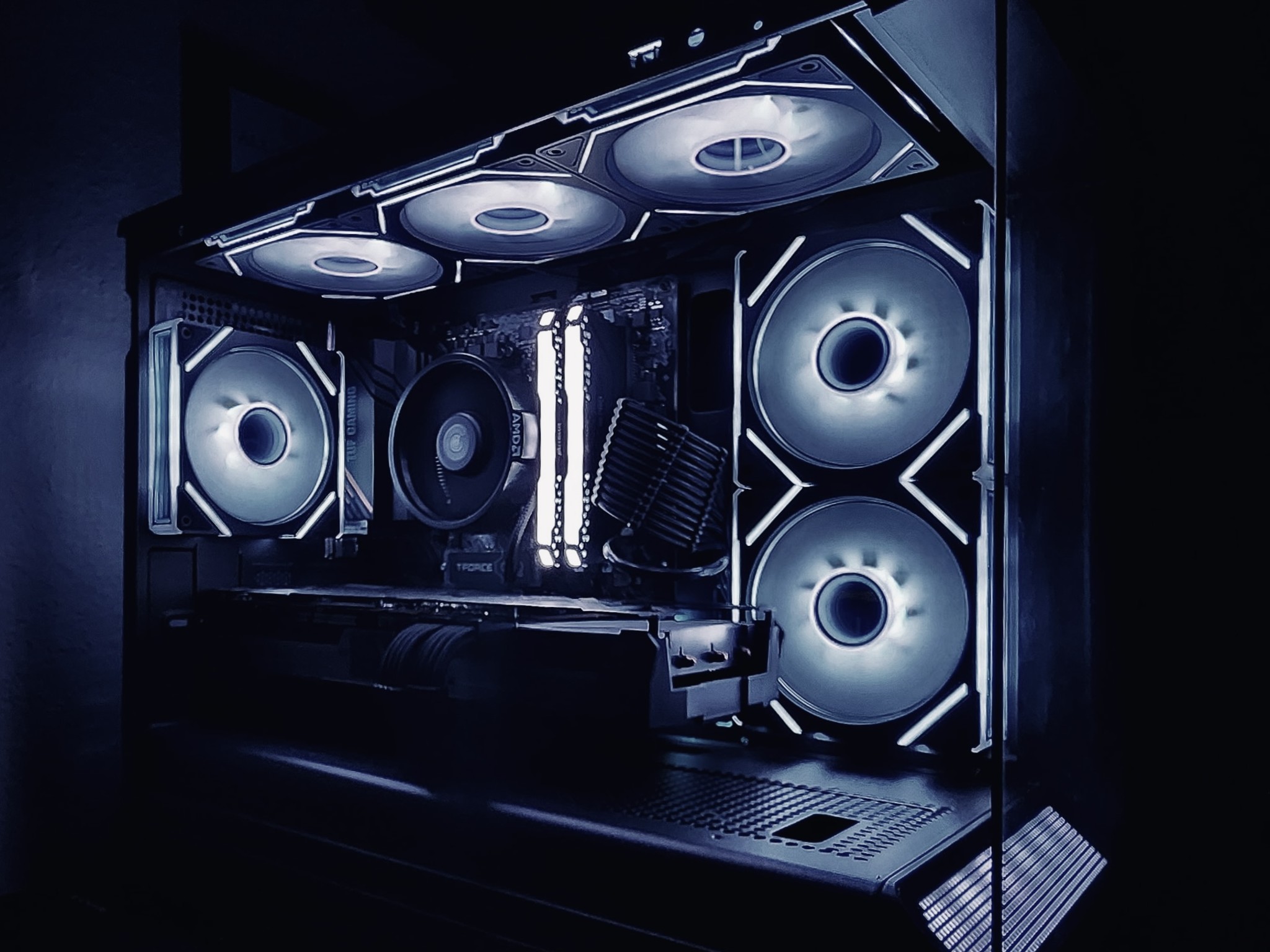 Spectral Void| RYZEN 5 + RX 5700XT + 32GB RAM