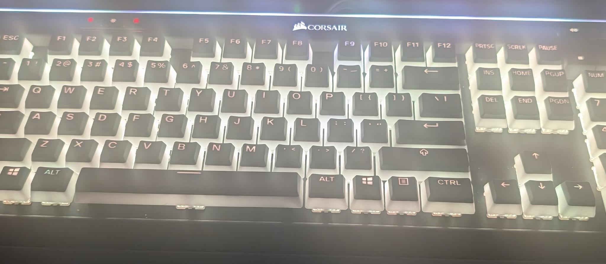 Corsair K95 Platinum RGB