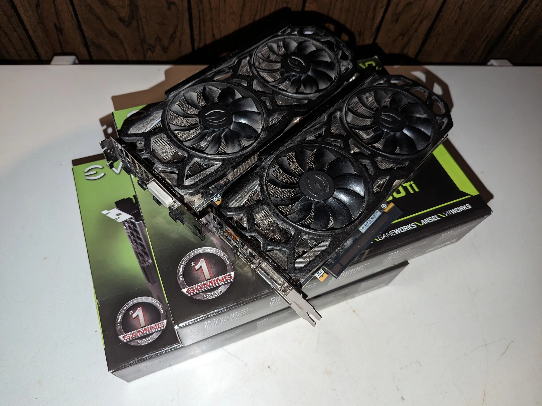 EVGA GeForce GTX 1080 Ti SC Black Edition 11GB GDDR5X Graphics Card (11G-P4-6391-KR)