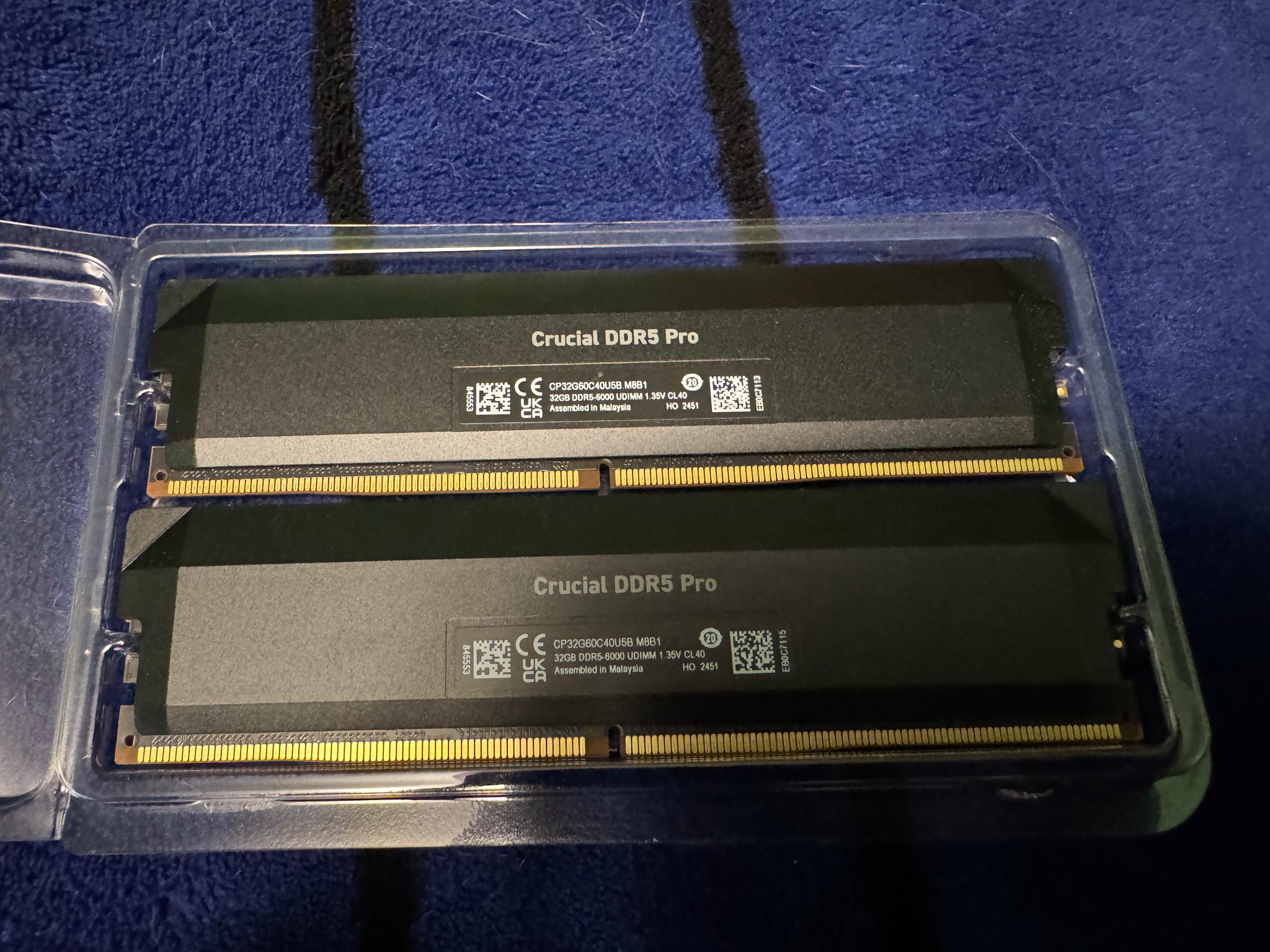 Crucial Pro DDR5 RAM 64GB Kit (2x32GB) 6000MHz CL40 - Black CP2K32G60C40U5B