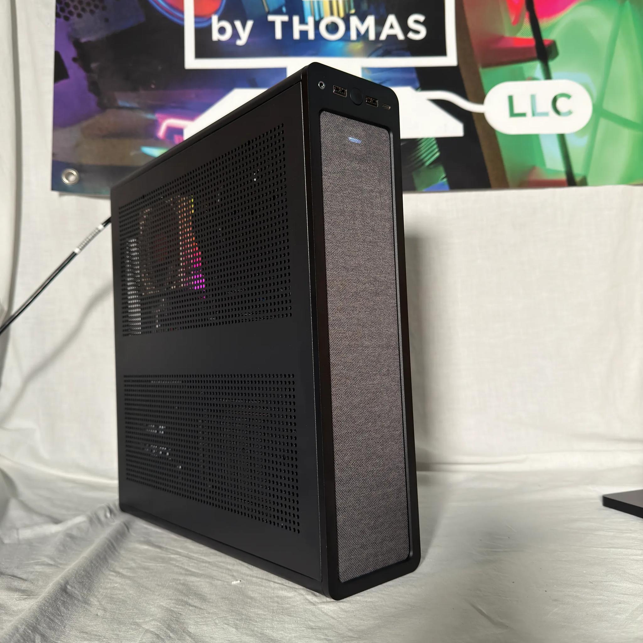 RTX 4070TI SUPER SMALL FORM FACTOR Ryzen 7 7800X3D