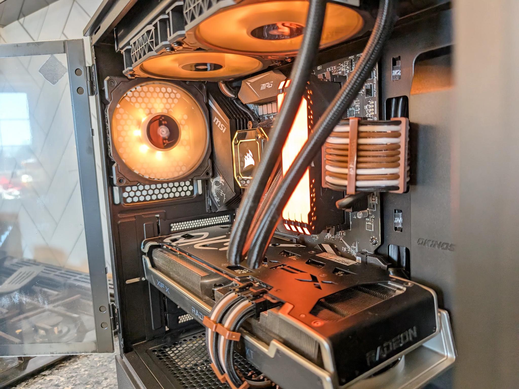 MIDNIGHT TIMBER - Gaming PC - Intel I5-11600K - AMD Radeon RX 6700XT