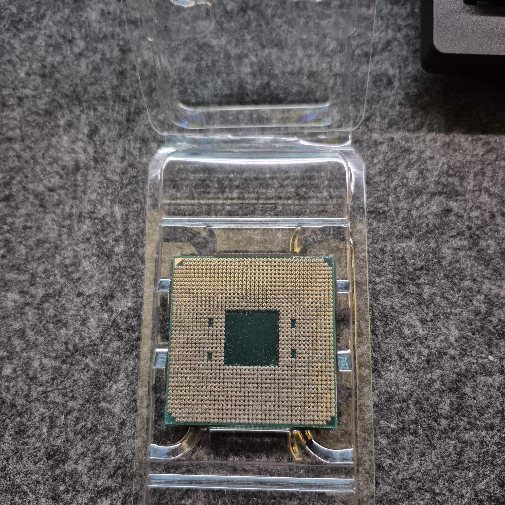 RYZEN 3 3100