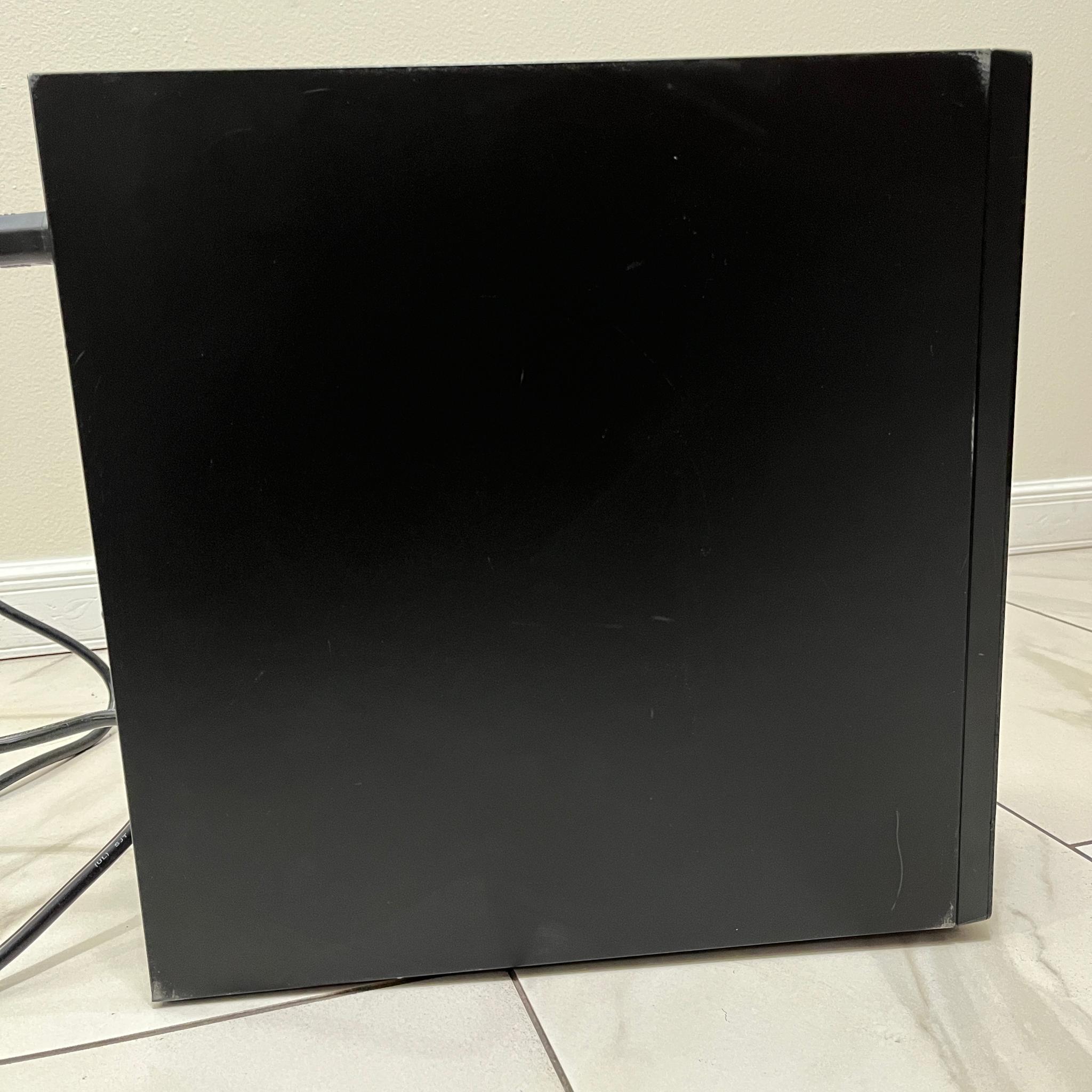 NVIDIA RTX 2060 SUPER, Intel Core i3-12100, 16GB RAM, 500GB SSD - Sleeper Gaming PC w/ Wi-Fi & BT