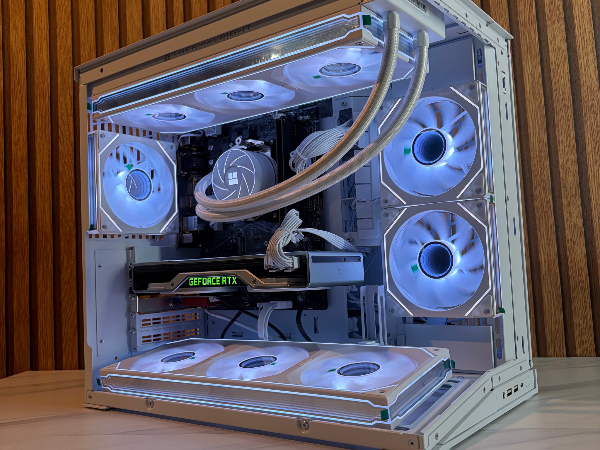 RTX 2070 SUPER | RYZEN 5 5500 | 16GB DDR4 | 500GB SSD | 360MM AIO | 600W