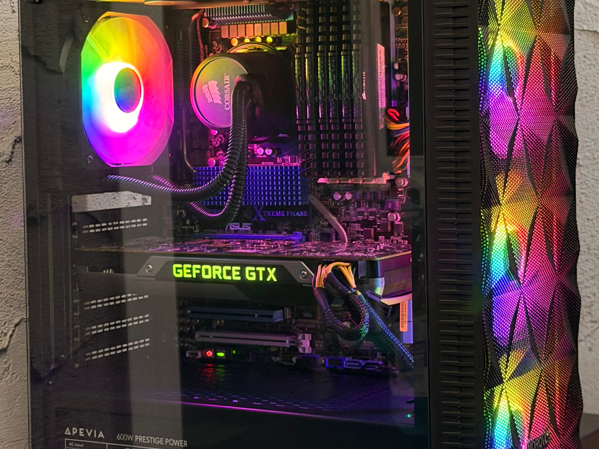 GTX 770 + i7 + 24gb RAM + 500gb SSD | Gaming PC
