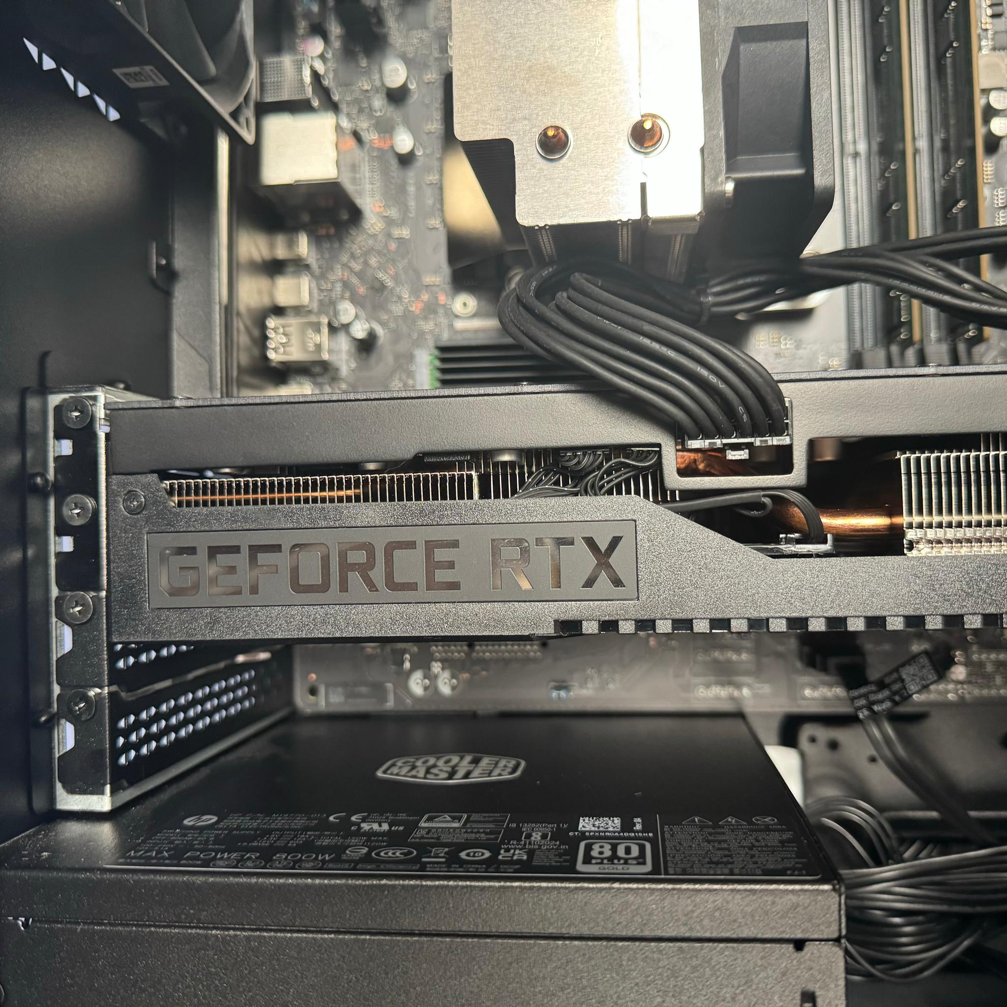 HP ENVY - RTX 3070Ti | i7 12700 | 16GB DDR4 | 1TB SSD