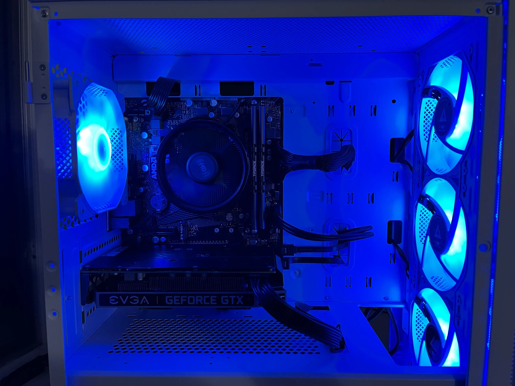 GTX 1660 SUPER / Ryzen 5 3600 | WIFI | 1TB HDD + SSD | 16GB Ram | Windows Activated