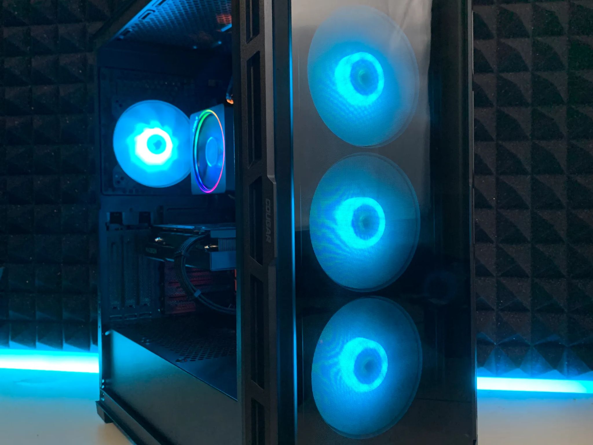 Resurge | Ryzen 5 5600G/RX 6650XT Gaming PC