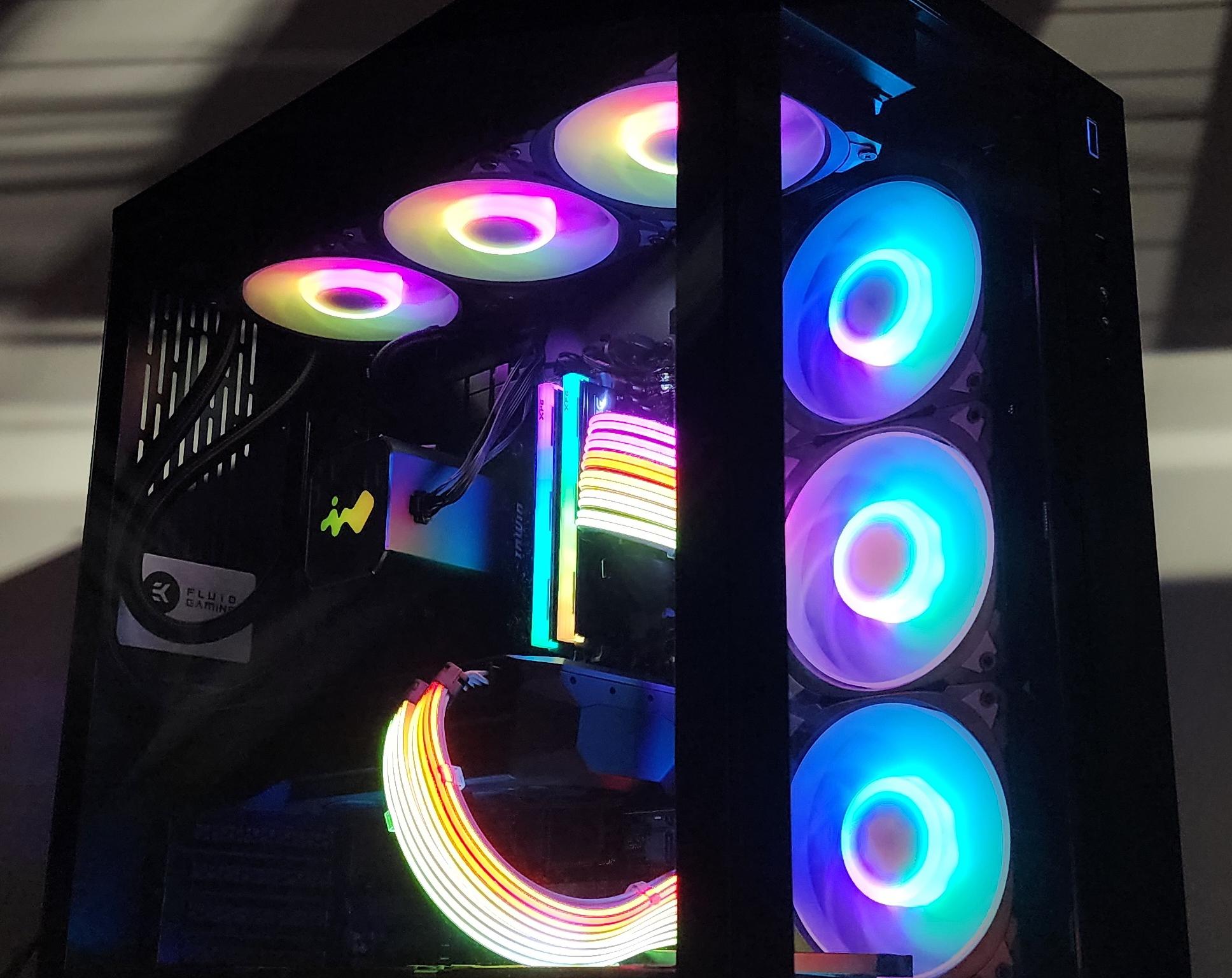 Gaming PC Ryzen 7 7700X 32GB RAM 2TB SSD RX 7900 XT 20GB Windows 11 Computer