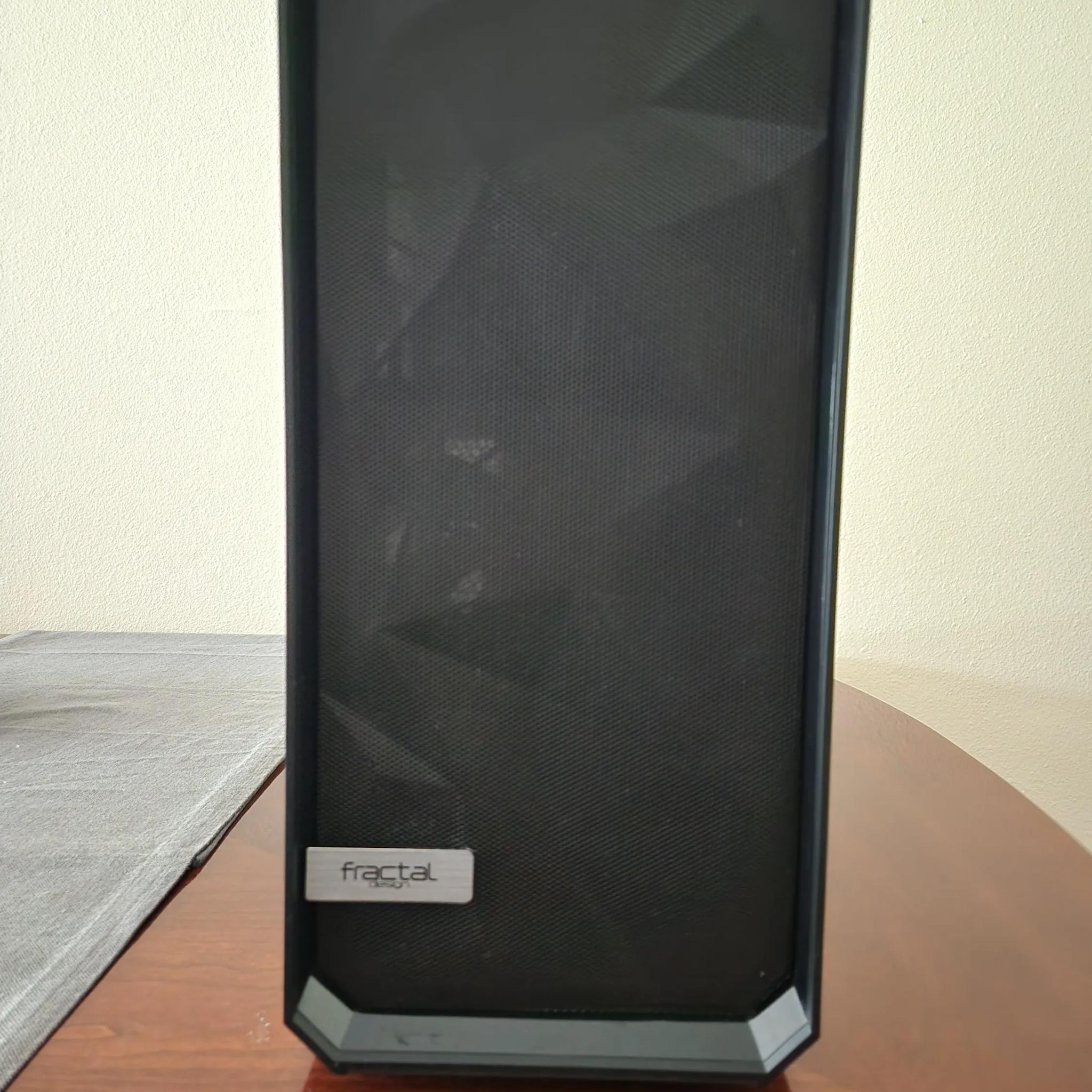 Intel I5-10600K | RX 6600 | 16GB DDR4 - Gaming PC
