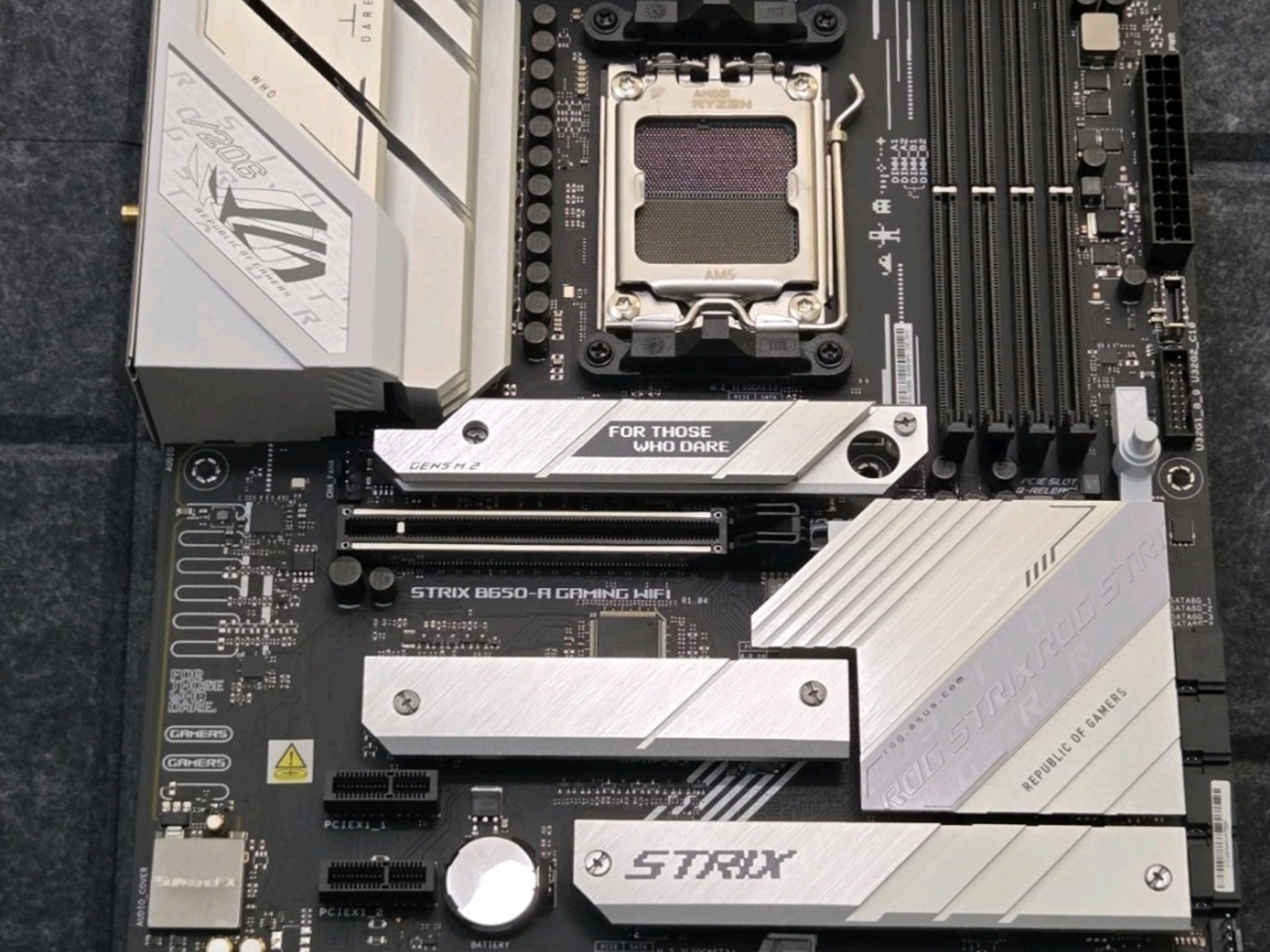 Rog Strix B650 ATX Mobo + 1TB Nvme