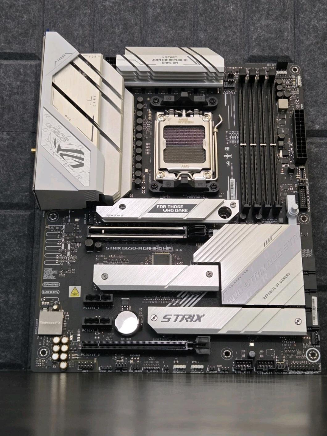 Rog Strix B650 ATX Mobo + 1TB Nvme