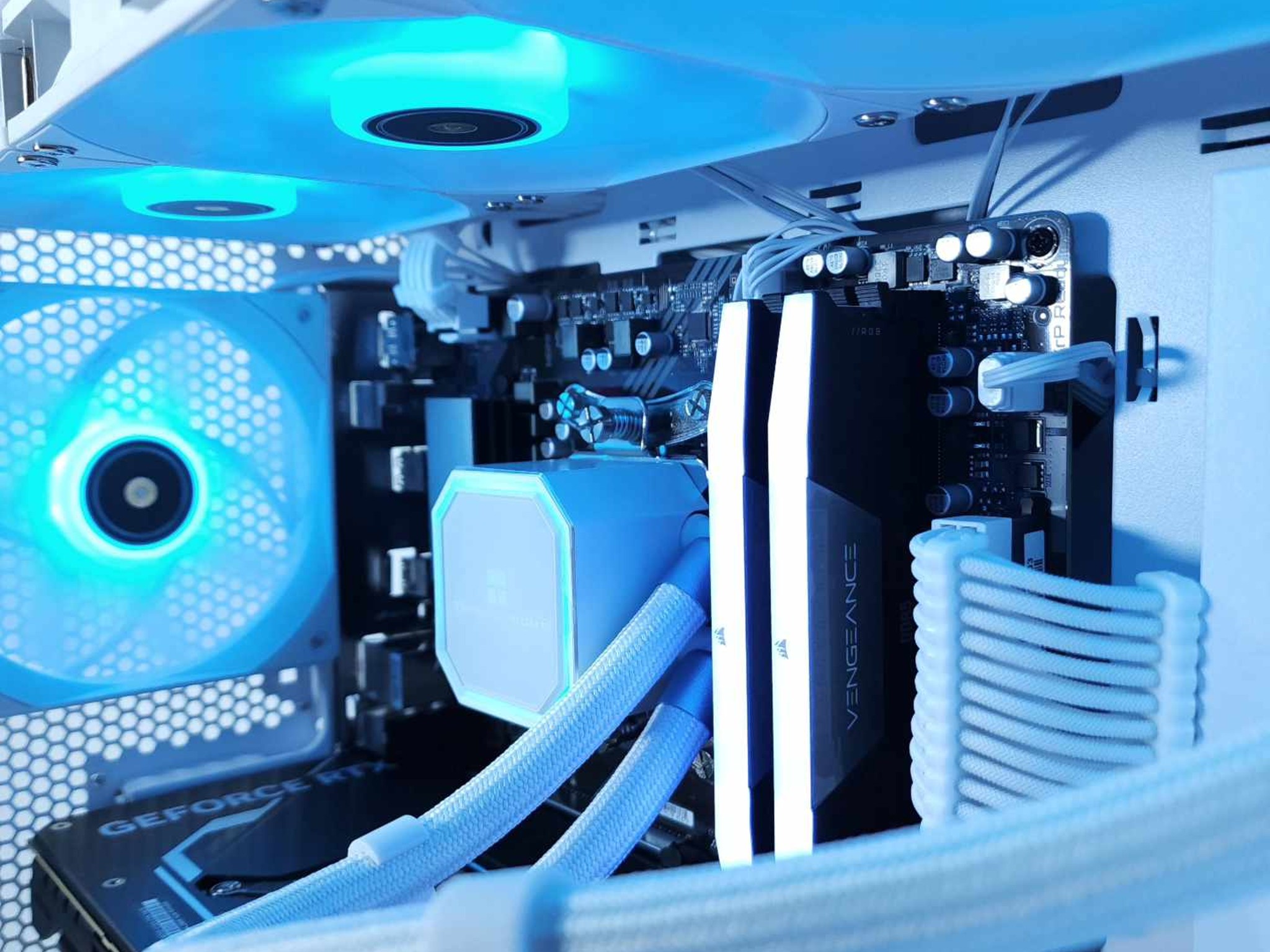 💙🤍RTX 4080 || Ryzen 7 7800X3D || 32GB 6000MHz || 2TB NVMe SSD || FREE SHIPPING 4K Gaming PC