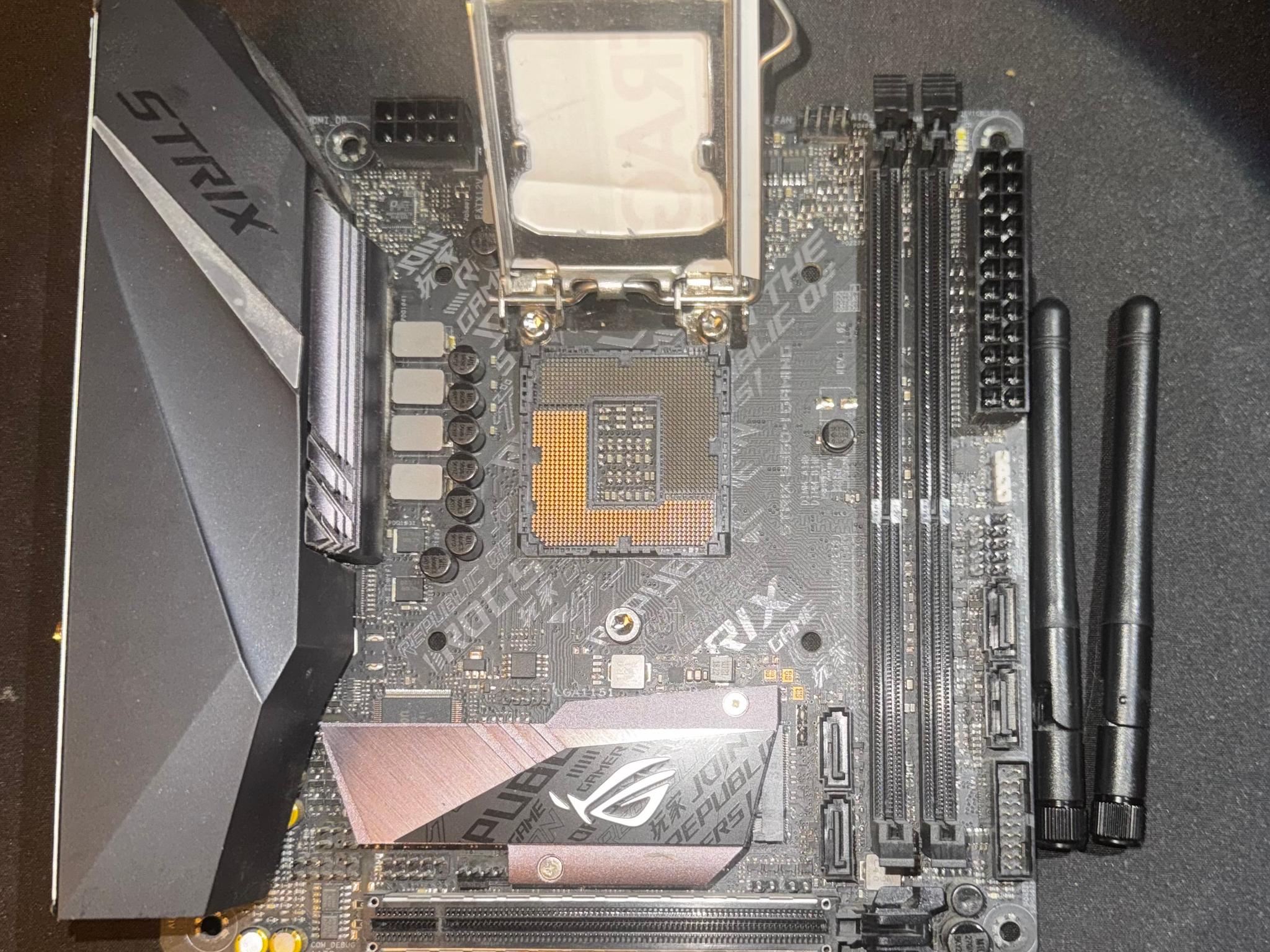 ASUS ROG STRIX B360-I GAMING Motherboard LGA 1151 DDR4 Mini-ITX