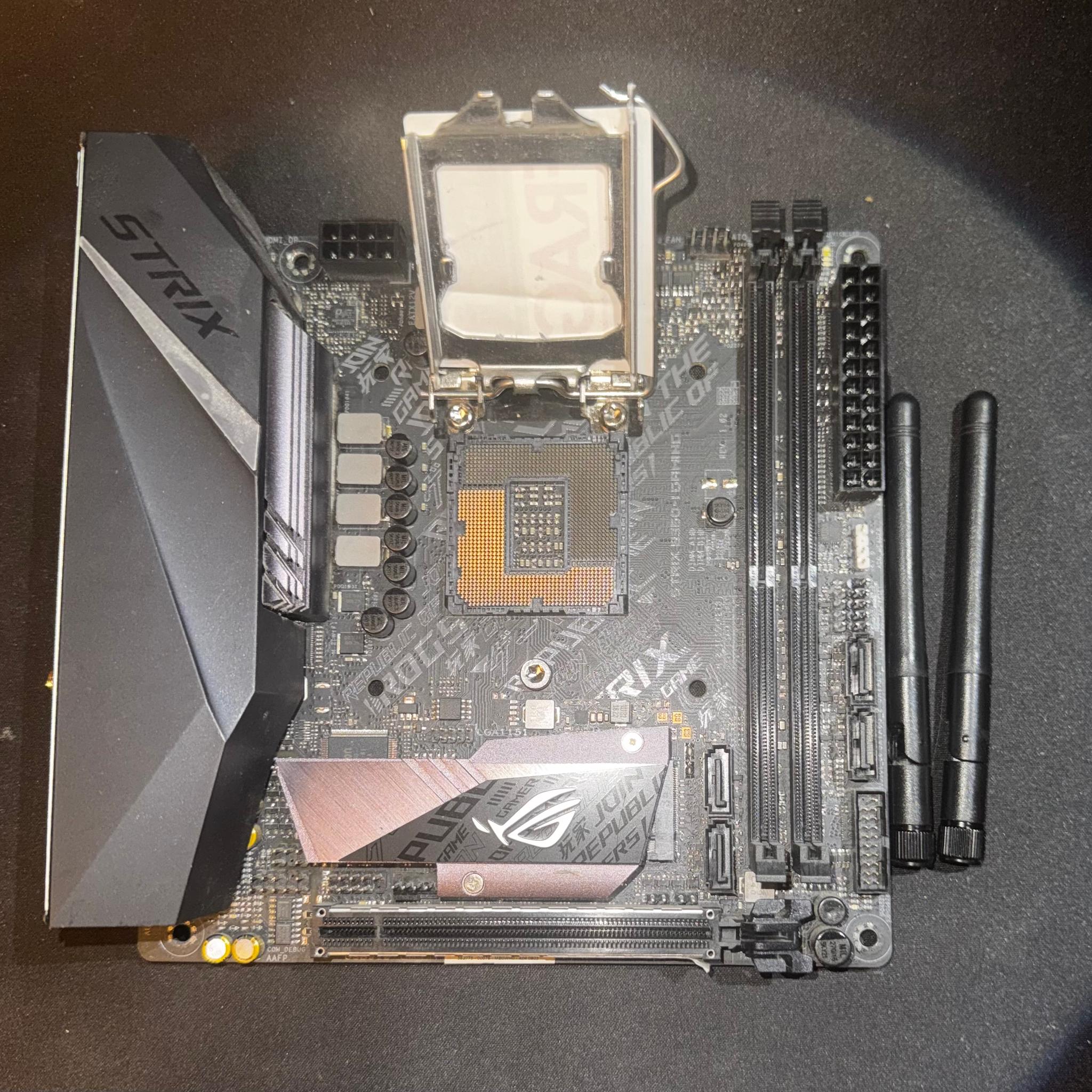 ASUS ROG STRIX B360-I GAMING Motherboard LGA 1151 DDR4 Mini-ITX