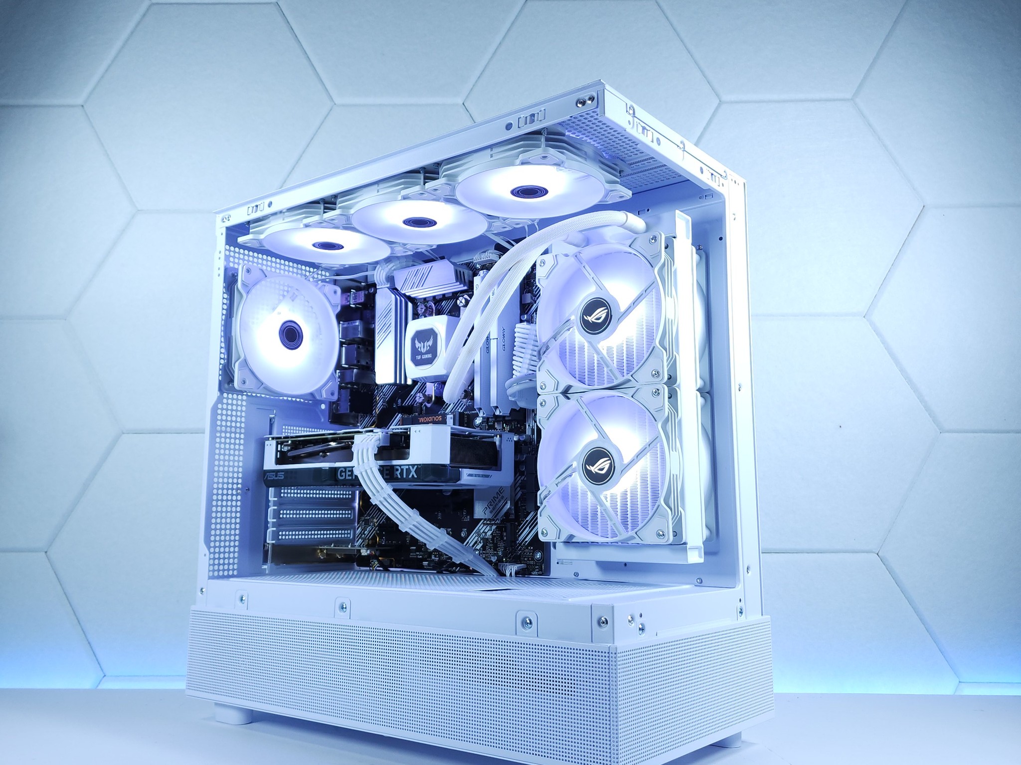 🤍🤍RTX 4060 | Ryzen 5 | 1TB NVMe SSD | 32GB 3200MHz
