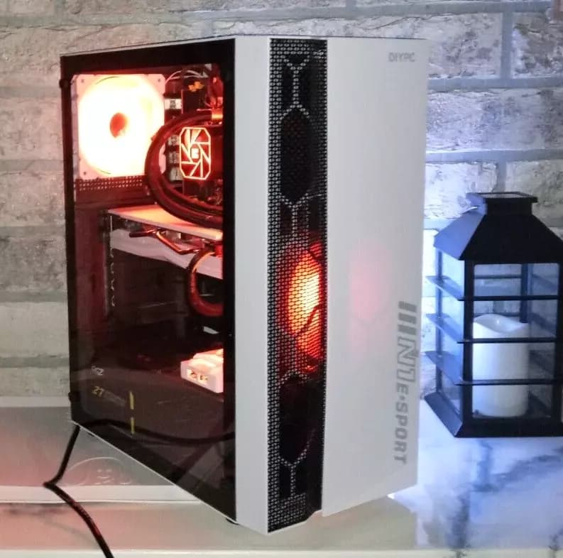 BUDGET GAMING PC INTEL/XEON 2680 16GB DDR4 1TB HD RX 580 8G WIN10 PRO