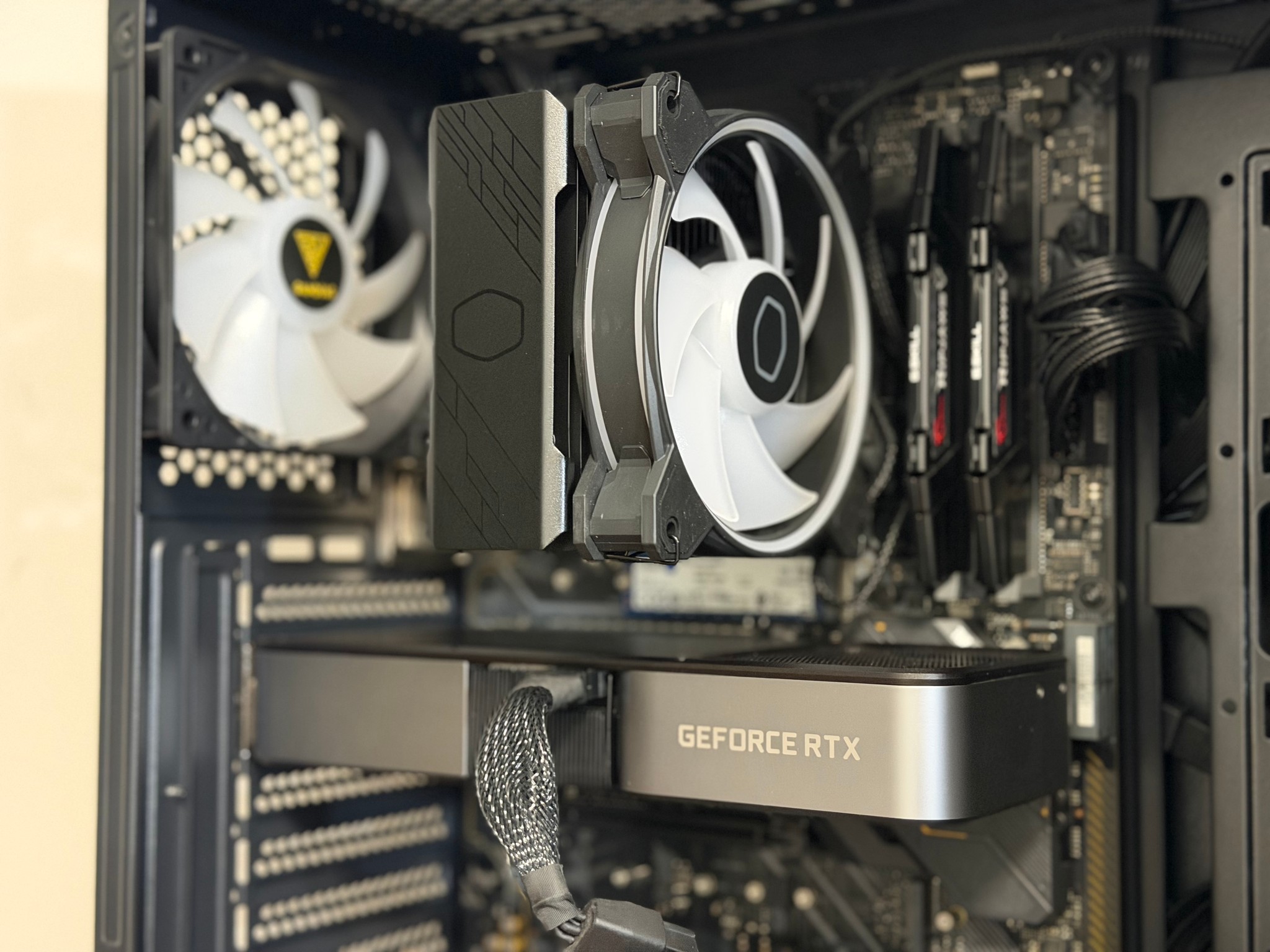 RTX 3070 | Ryzen 5 5500 | 16GB DDR4 | X570 | 1TB SSD | 650W