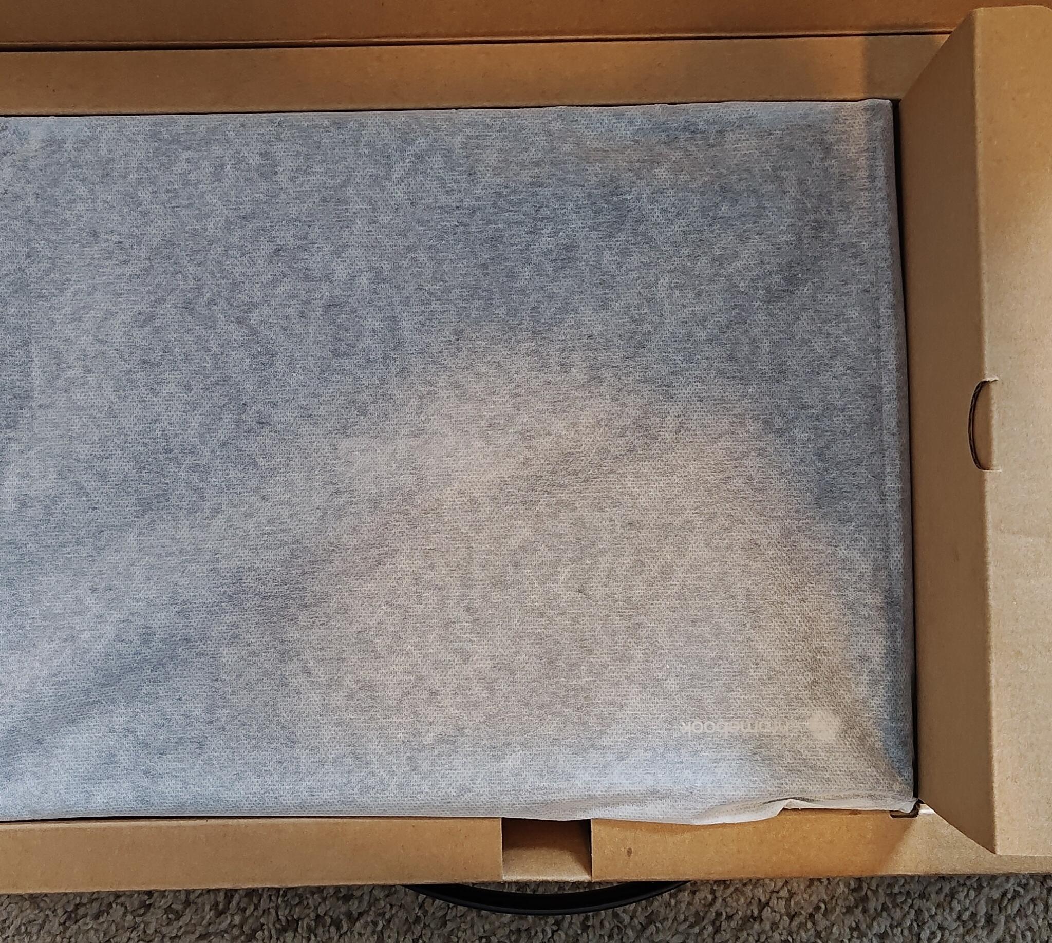 ASUS 14" 2-in-1 Chromebook - AMD Ryzen 3 7320C - 8GB RAM - 128GB SSD - LIKE NEW + FREE SHIPPING!