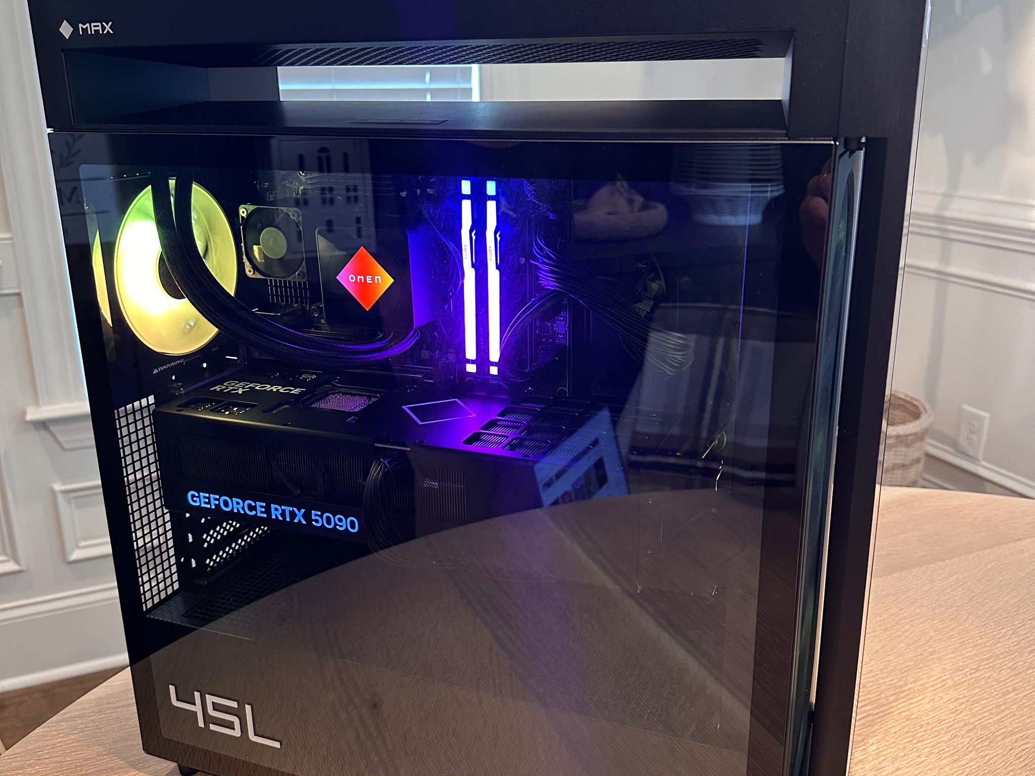 Brand New HP Omen 45L Ryzen 9950X3D, RTX 5090, 32GB, 1TB M2, 1200W