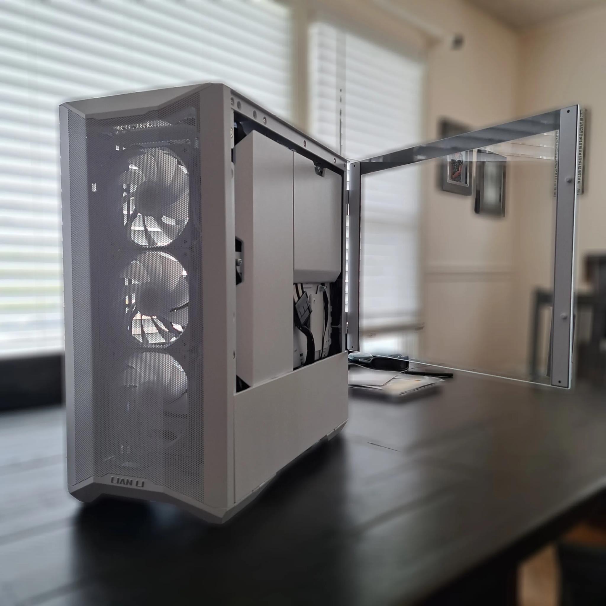 |🍪The Oreo🍪| Mid-High End Gaming PC