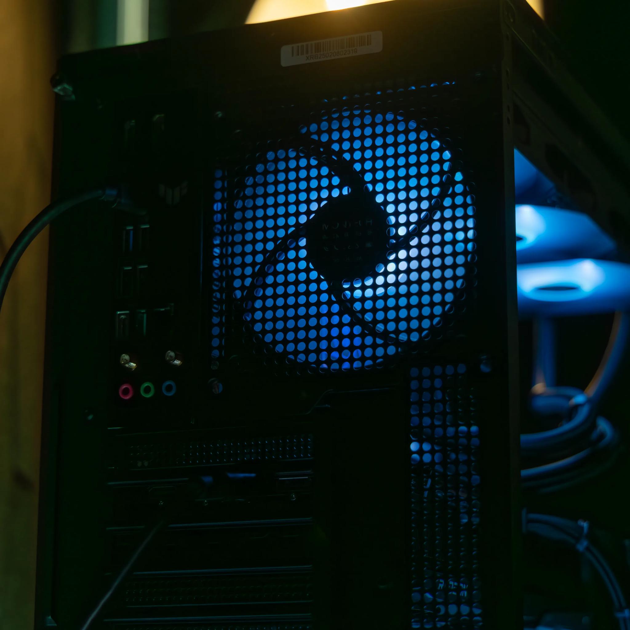 🌪️ Typhon 🌪️ RX 9070XT / AMD R7 7800X3D / 2TB NVME / 32GB DDR5 RAM / 360 AIO / Windows 11 Pro