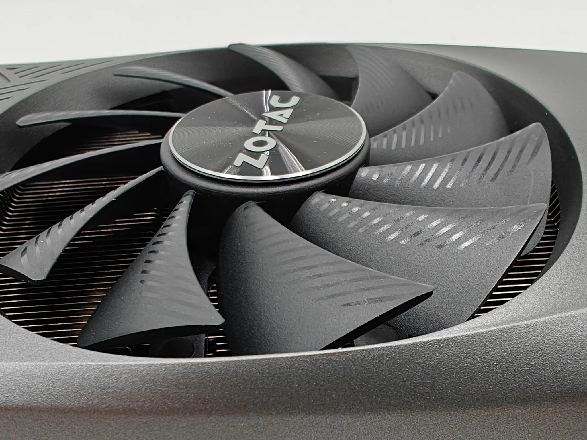 ZOTAC GAMING GeForce RTX 4060 Ti 8GB Twin Edge OC DLSS