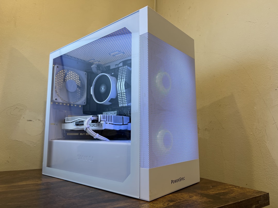 ⚪RTX 2060 Super❄️ | Ryzen 5 5500 | 16gb RAM | 750gb Storage