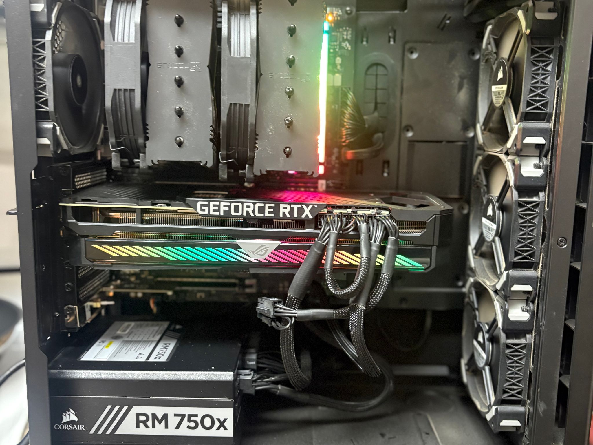 GAMING PC / RTX 3080 / R7 5800X / 32GB DDR4 3200MHz / 500GB M.2 SSD