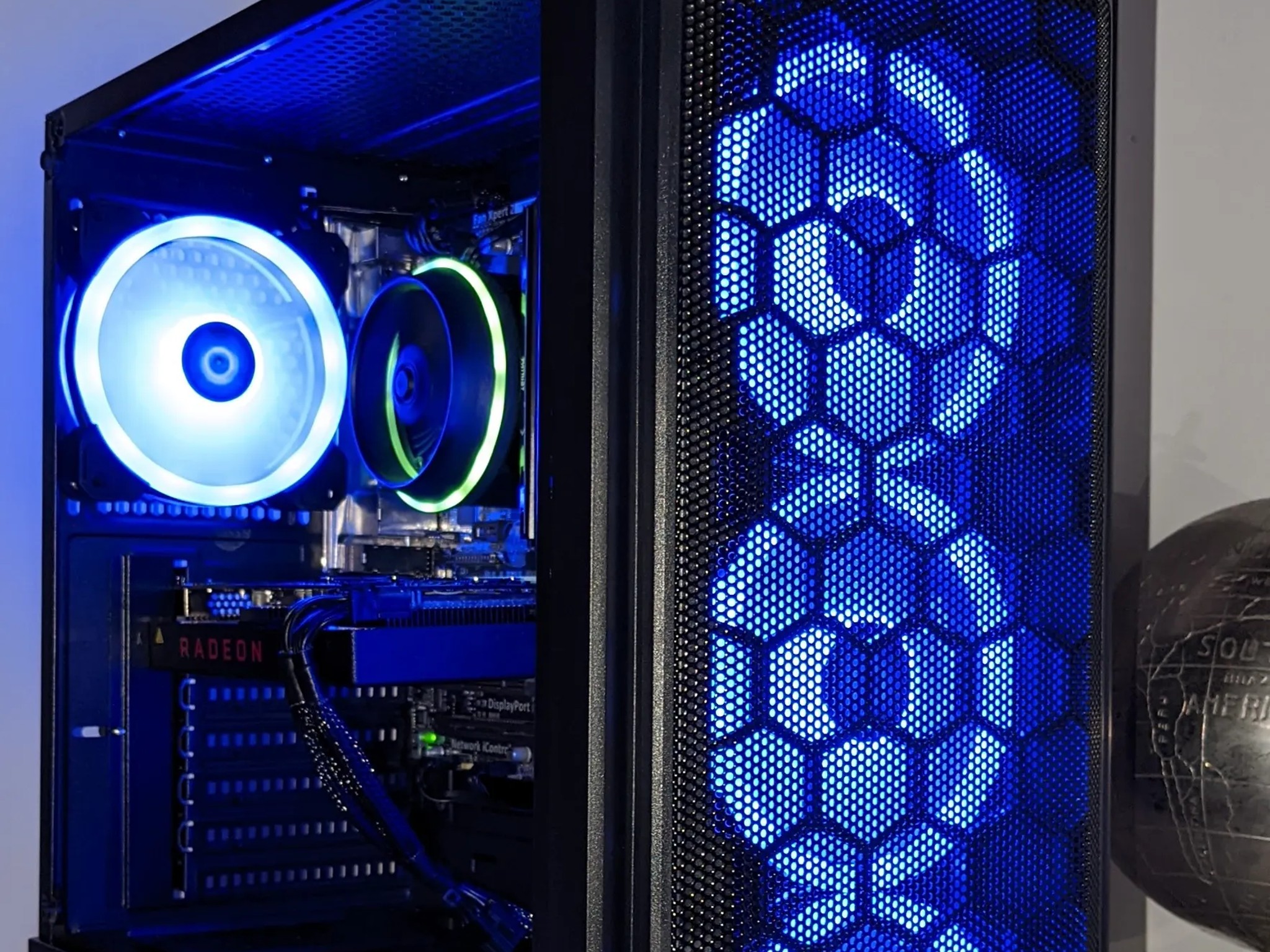 1080p Gaming PC| RX5300 (w/RDNA1)|16GB RAM| Intel Xeon=Core I7 cpu| 1TB SSD| Windows 11 Pro