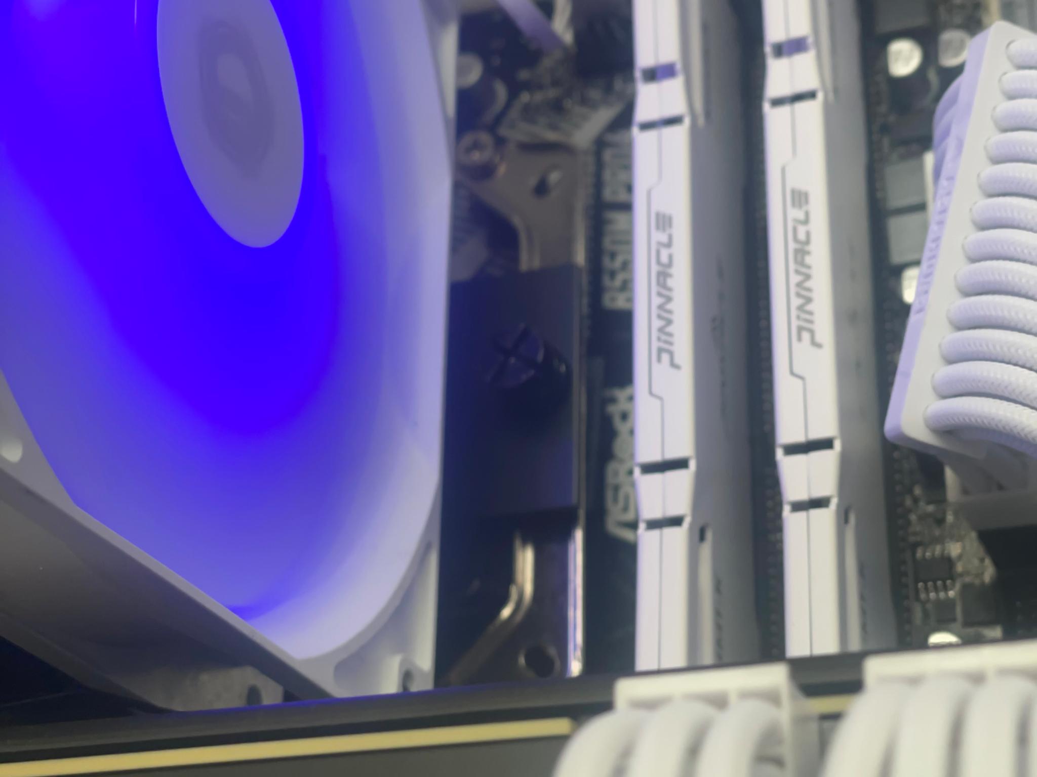 𝙂𝙇𝙀𝘼𝙈 | Ryzen 9 3900X, RTX 2080, 16GB RAM, 1TB SSD White Minimalist Productivity Gaming PC