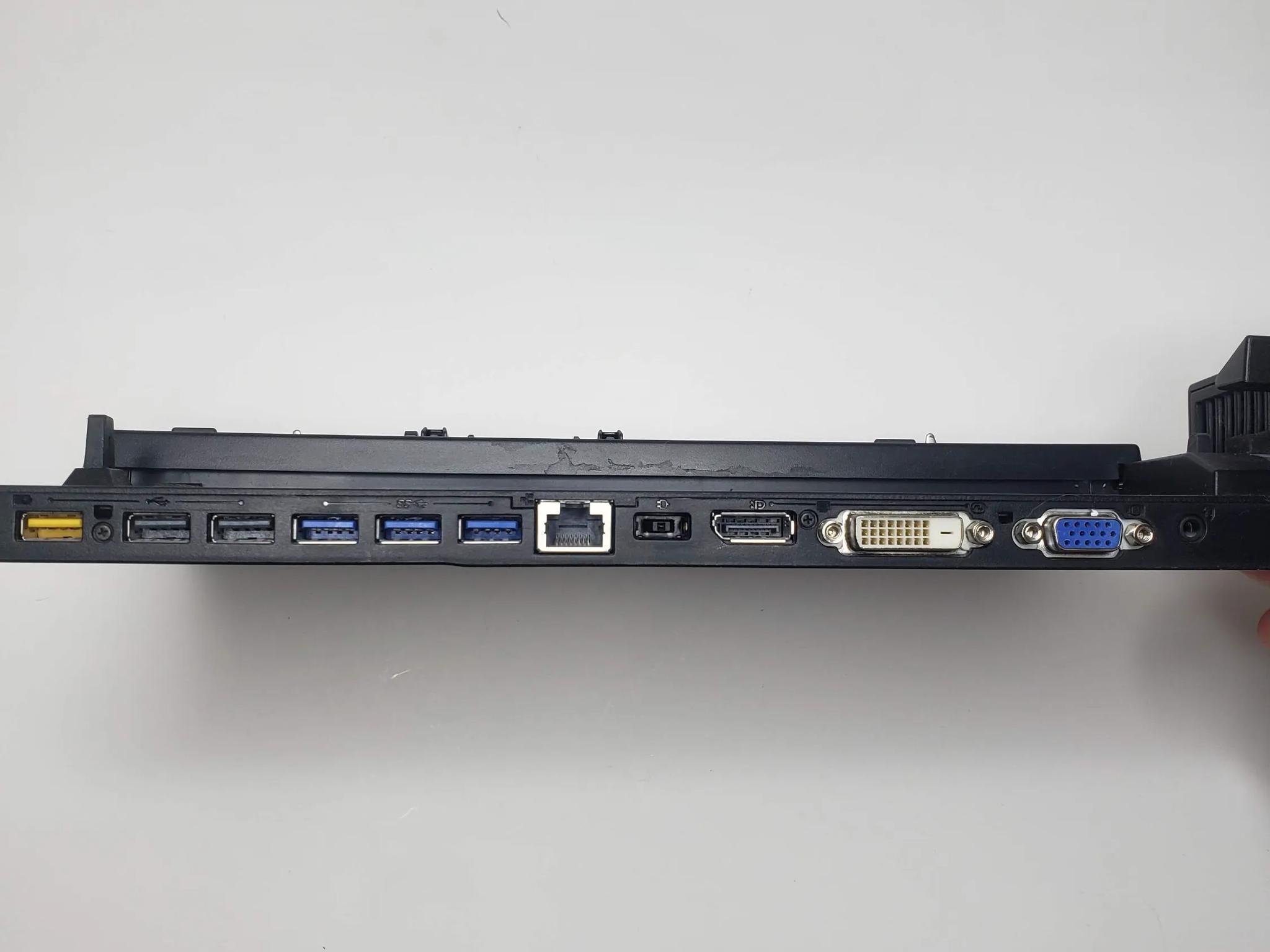 Lenovo ThinkPad Pro Docking Station 40A1 with Original 90W Lenovo Charger NO KEY