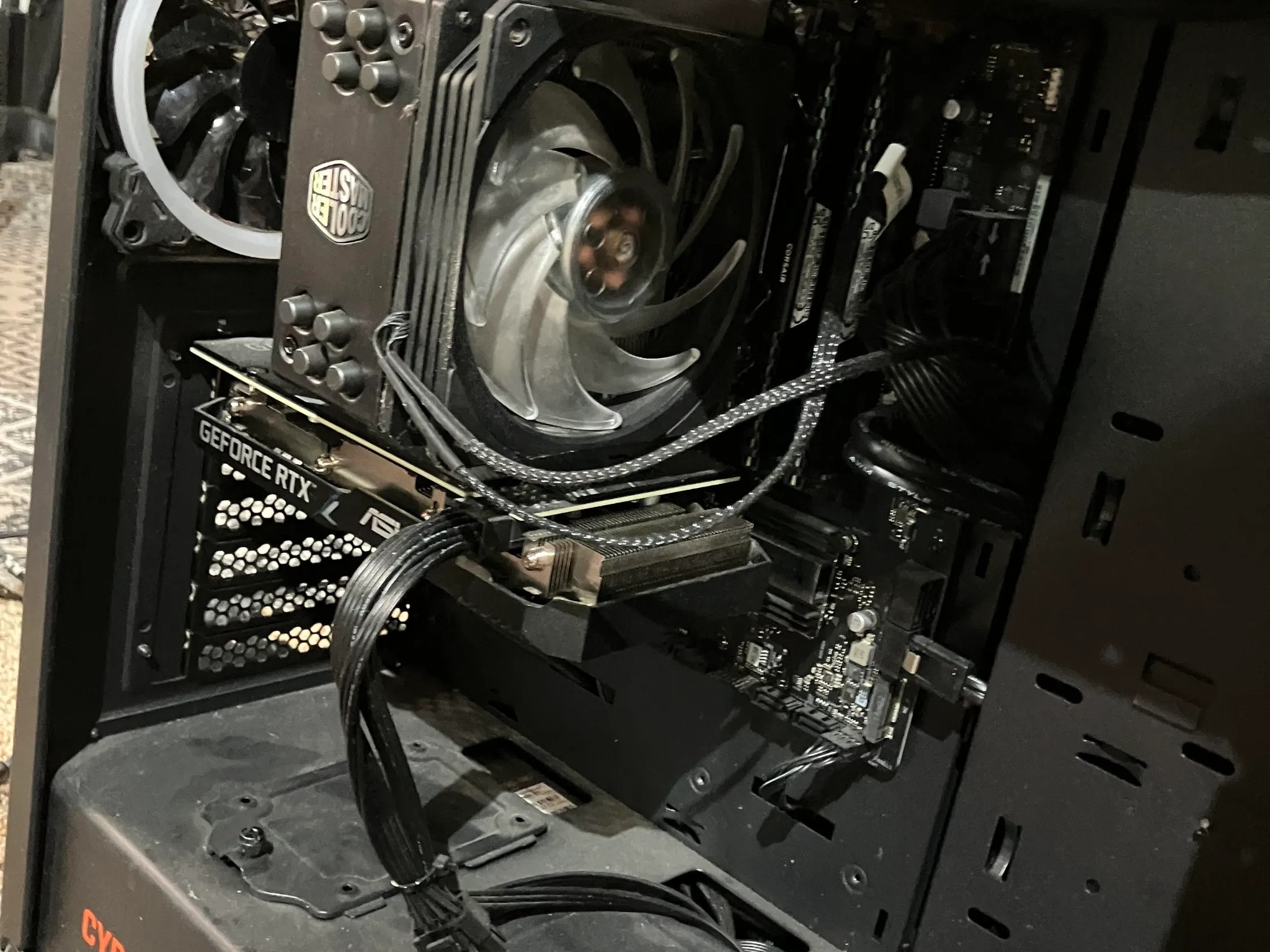 ASUS RTX 3060 12GB | Core i5-11600KF Overclocked | 32 GB DDR4 RAM | 500 GB SSD + 1 TB HDD |