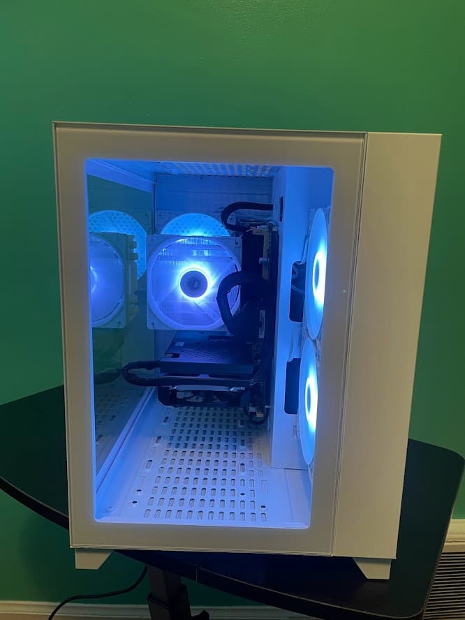 GLASSY White Gaming PC| Intel i5 / Amd RX580 / 8GB / 500GB SSD Win 10 Pro WiFi