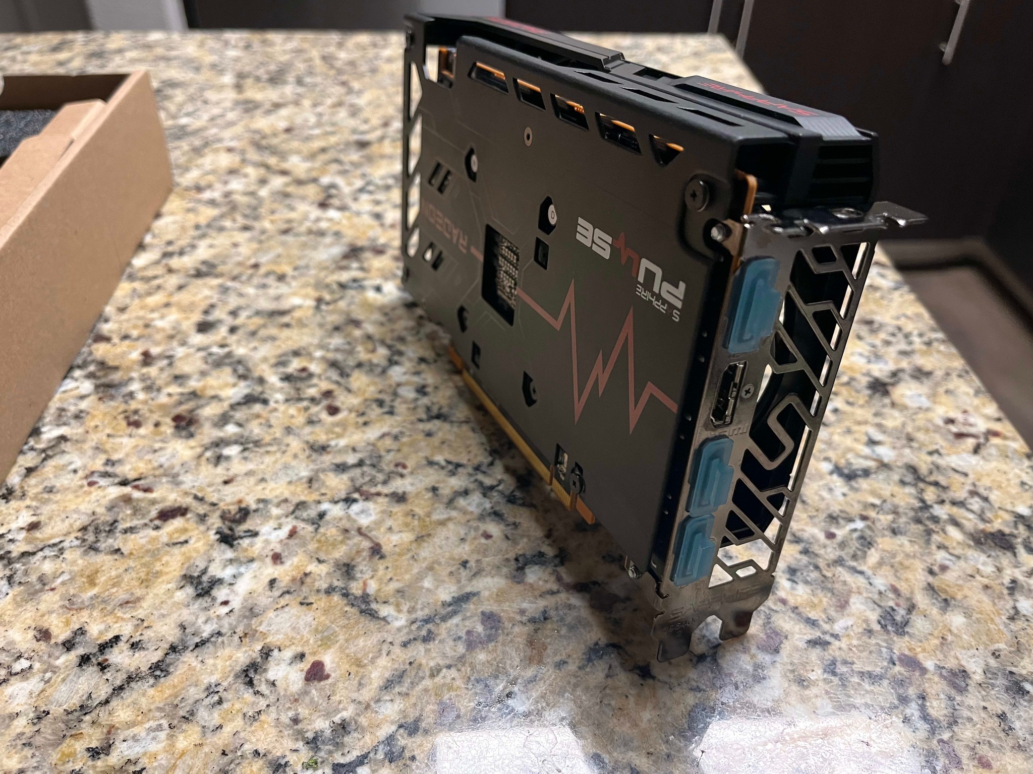 Sapphire Pulse RX 6600 