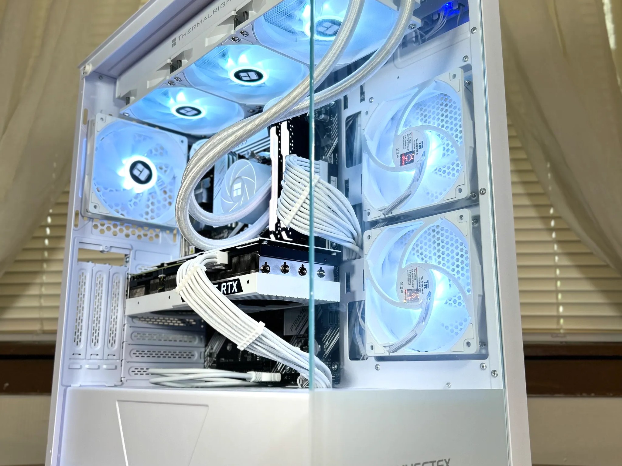 ❄️RTX 3080 | Ryzen 5 5600x ❄️ 1440p Ready ❄️ White Gaming PC ❄️