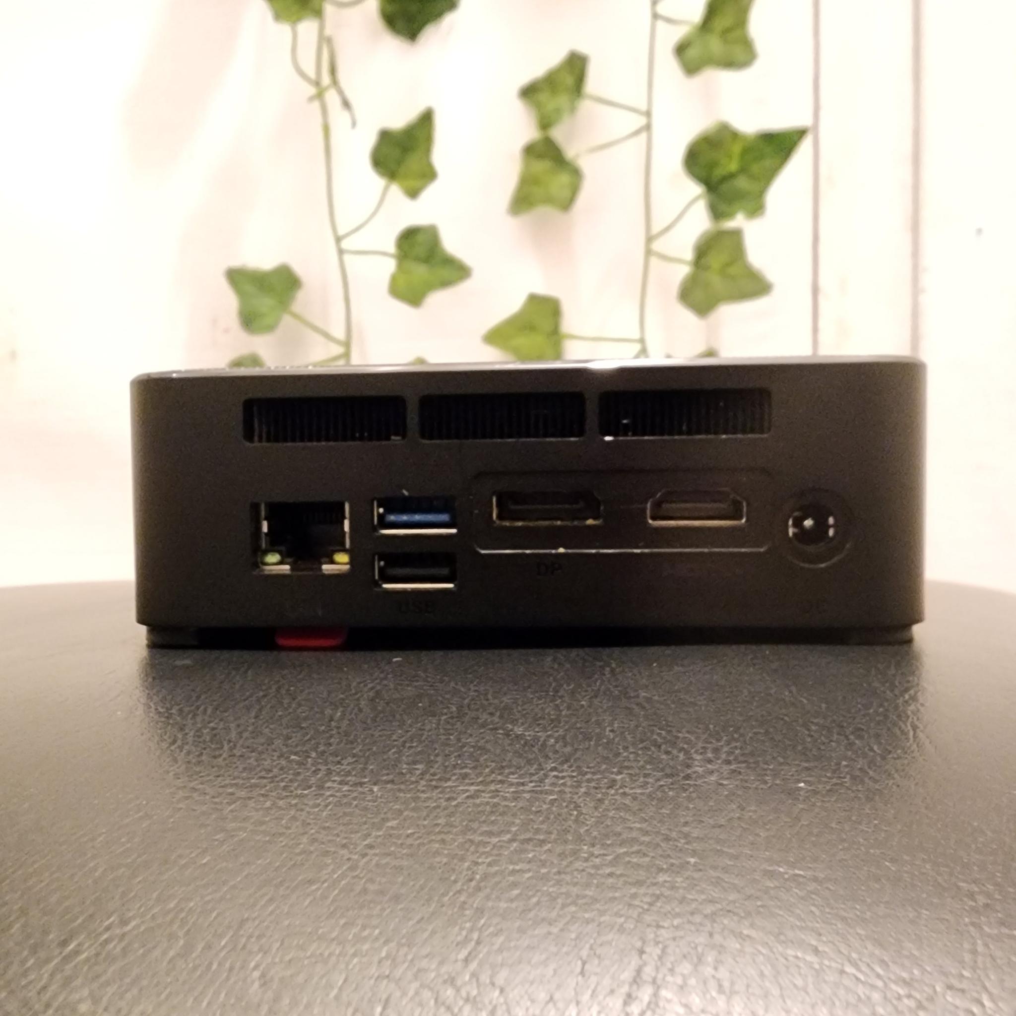 Gaming Mini PC Ryzen 7 5700U (8 Cores/16 Threads | 32GB DDR4 | 500GB SSD | AMD Radeon Graphics