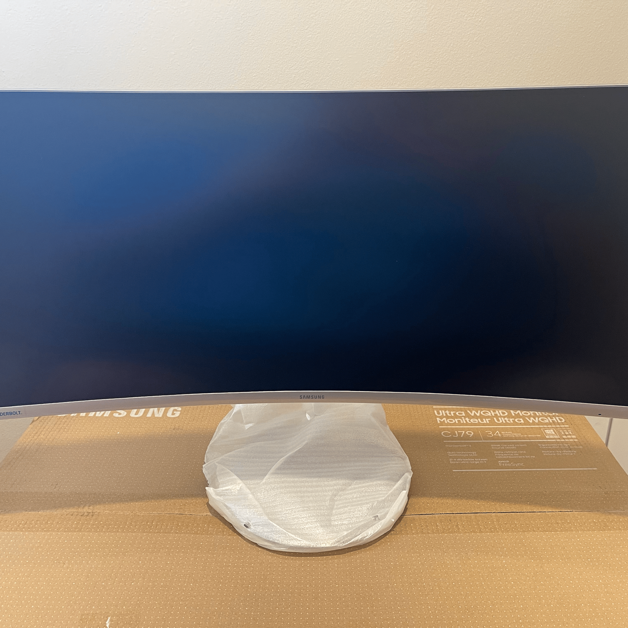 Samsung CJ79 34" QLED Ultra-Wide Curved Monitor (100Hz, Thunderbolt 3) - White