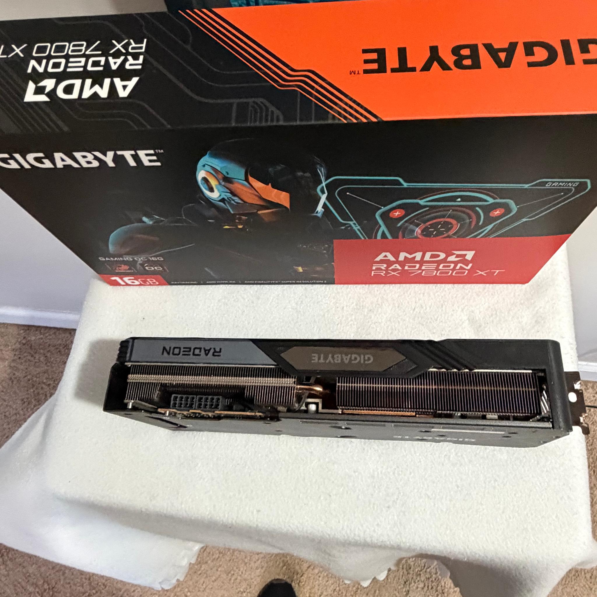 Gigabyte Radeon RX 7800 XT GAMING OC 16G