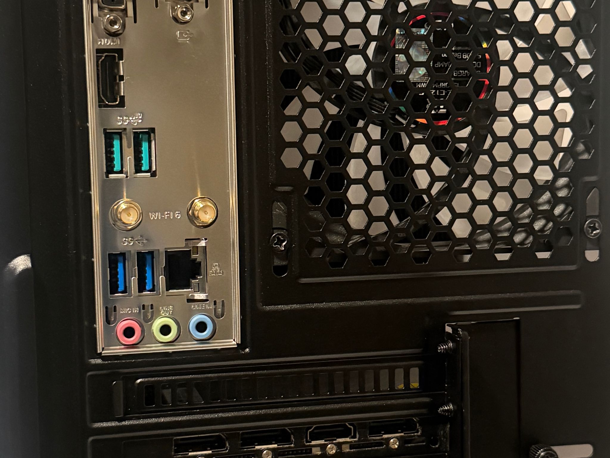 COYOTE🐺 | RYZEN 5500 | AMD 6600XT | 16GB DDR4 | 512GB SSD | BT/WIFI
