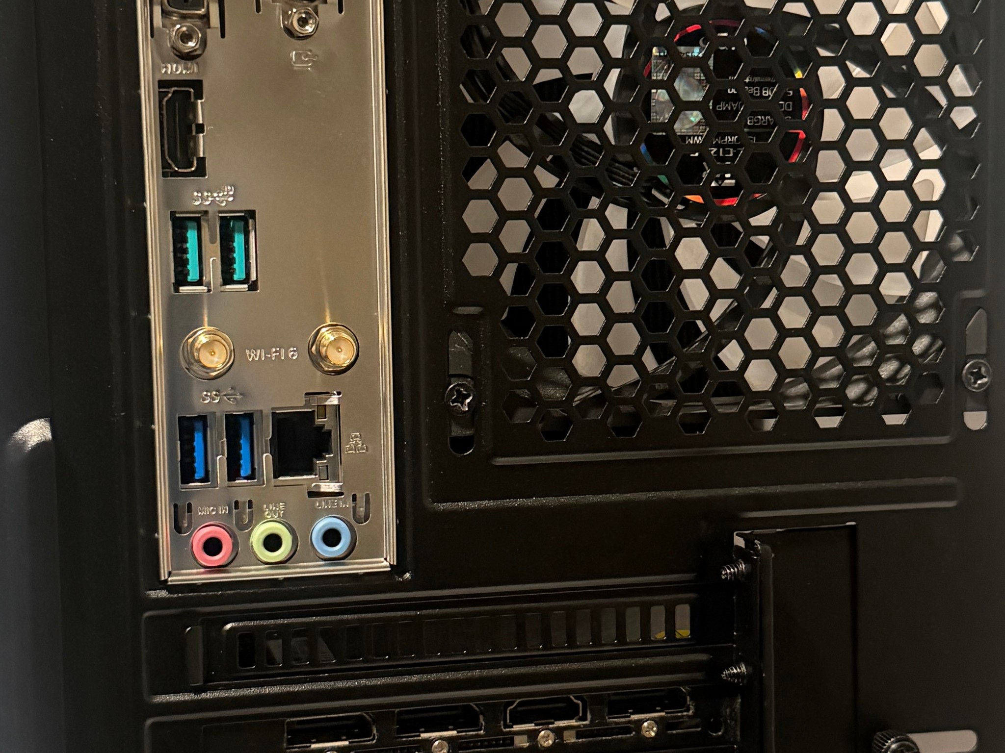 COYOTE🐺 | RYZEN 5500 | AMD 6600XT | 16GB DDR4 | 512GB SSD | BT/WIFI