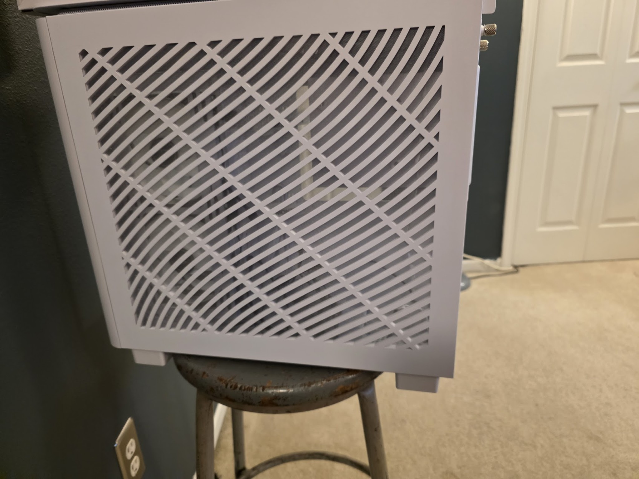 Montech KING 95 Computer Case/MOUNTAIN Displaypad With Aqua Elite 360 AIO and 9 RGB Fans PLUS
