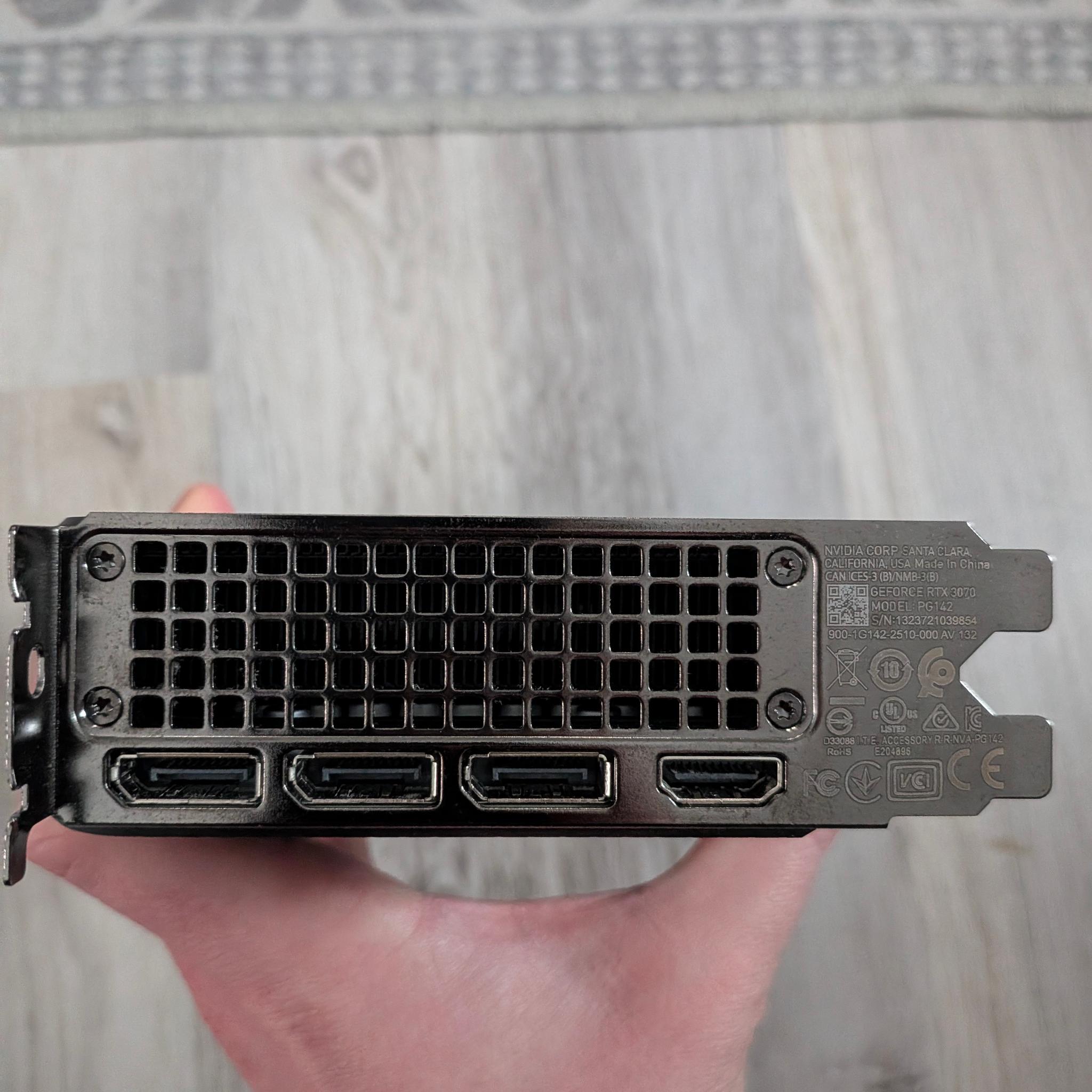NVIDIA GeForce RTX 3070 Founders Edition w/box and 12 pin power