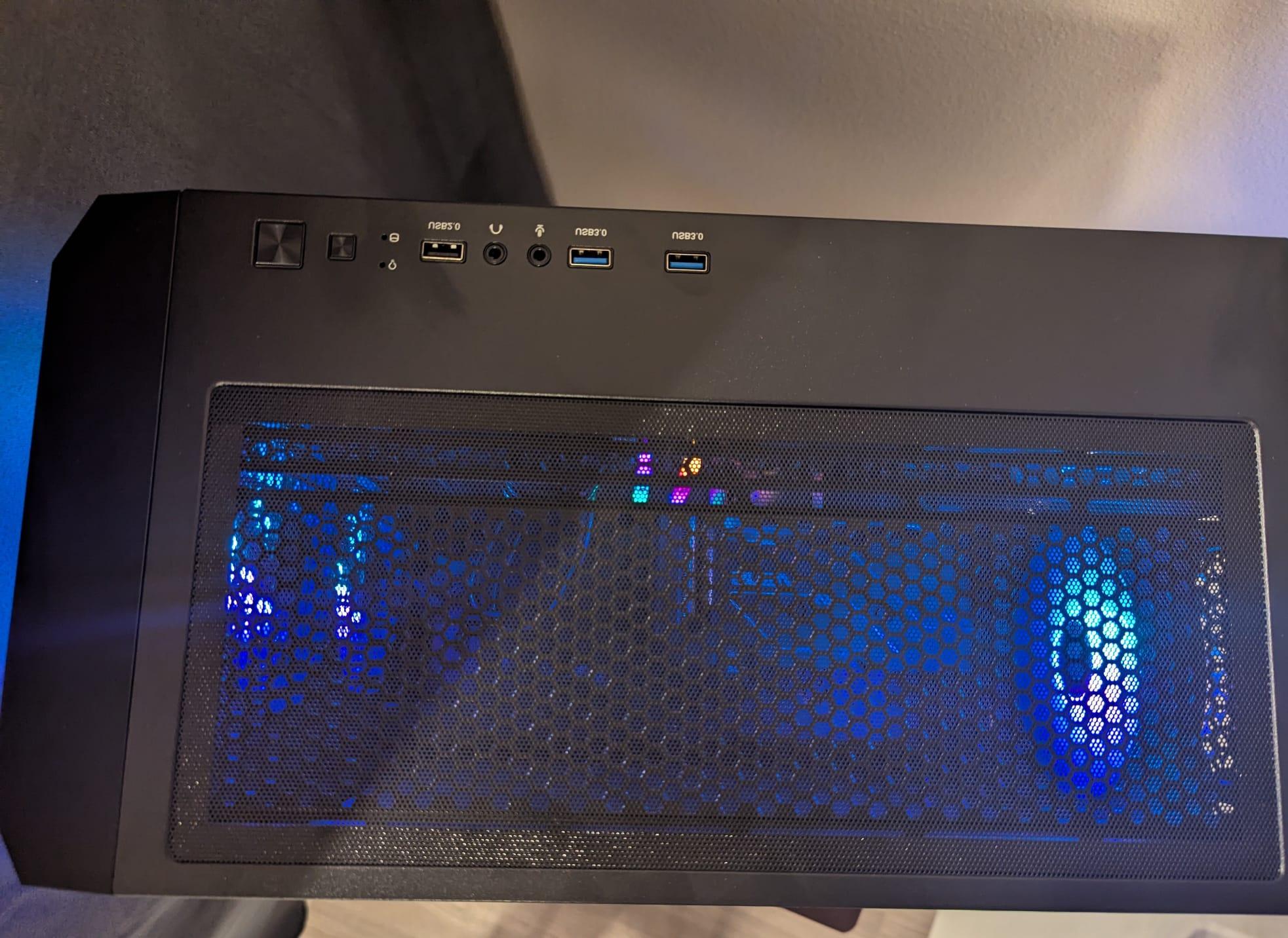 Amd Ryzen 5 5500, GPU ASUS RTX 5050 8gb, 32gb of ddr4